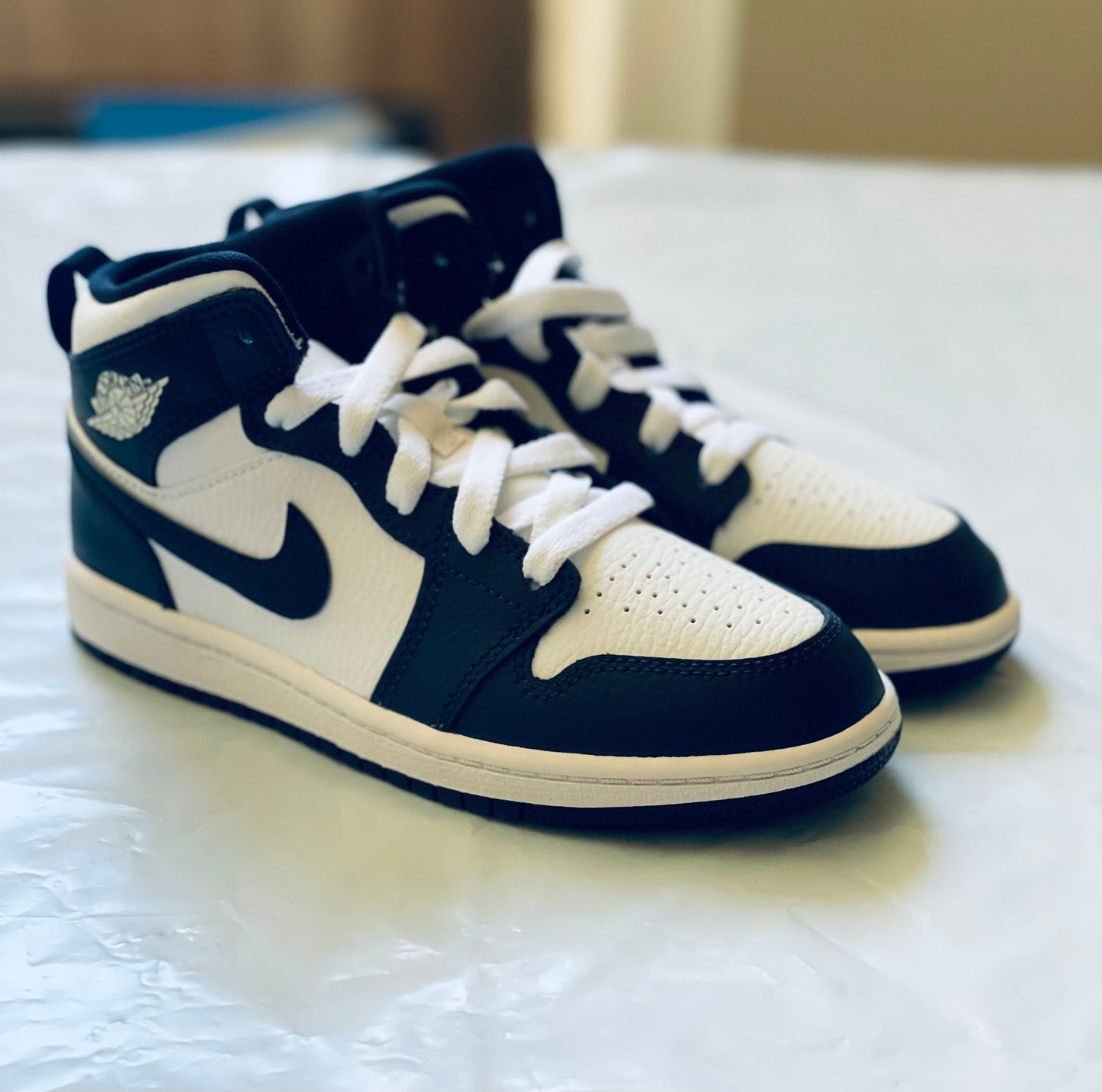 Jordan 1 Mid Kids wht/metallic gold-obsidian