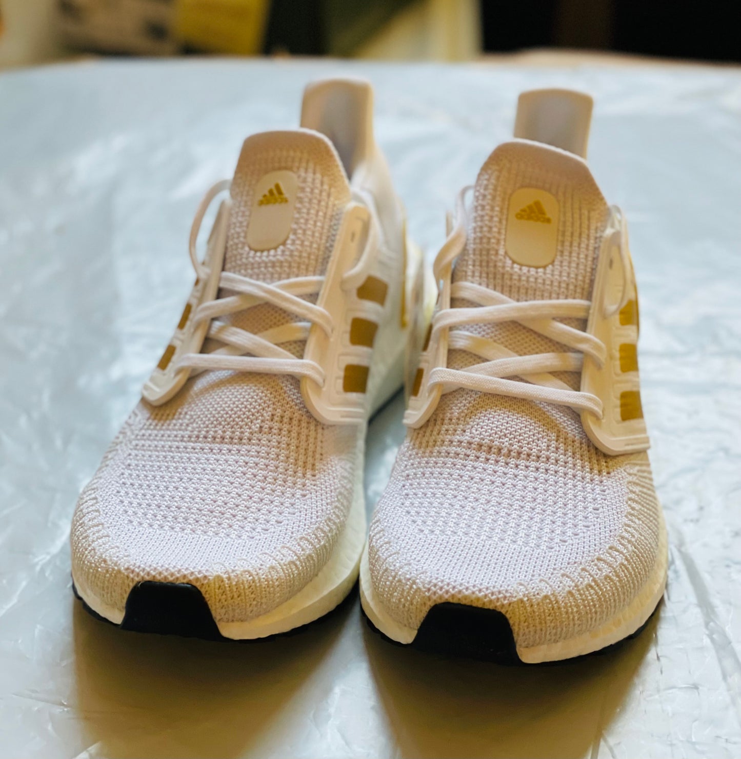 UltraBoost 20 w wht/gold