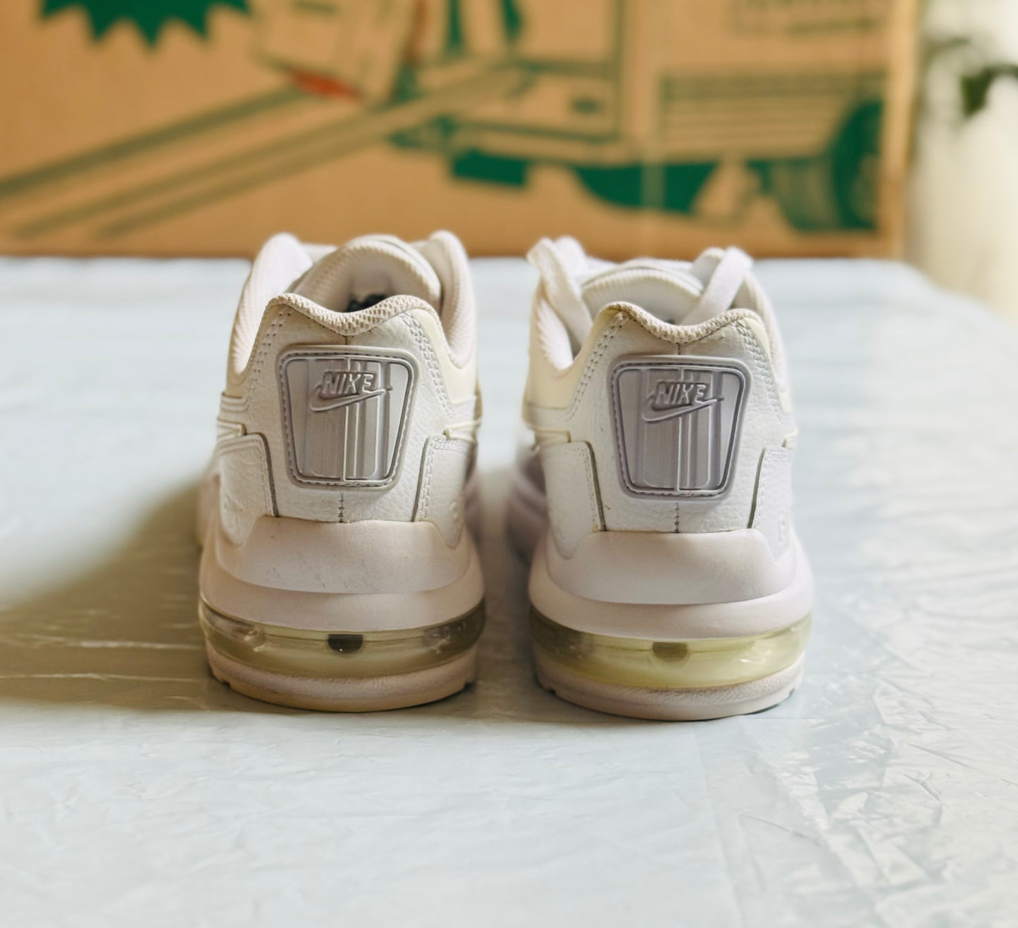 Nike Air Max LTD 3 Mens Premium Triple White sz 8A slightly yellowed