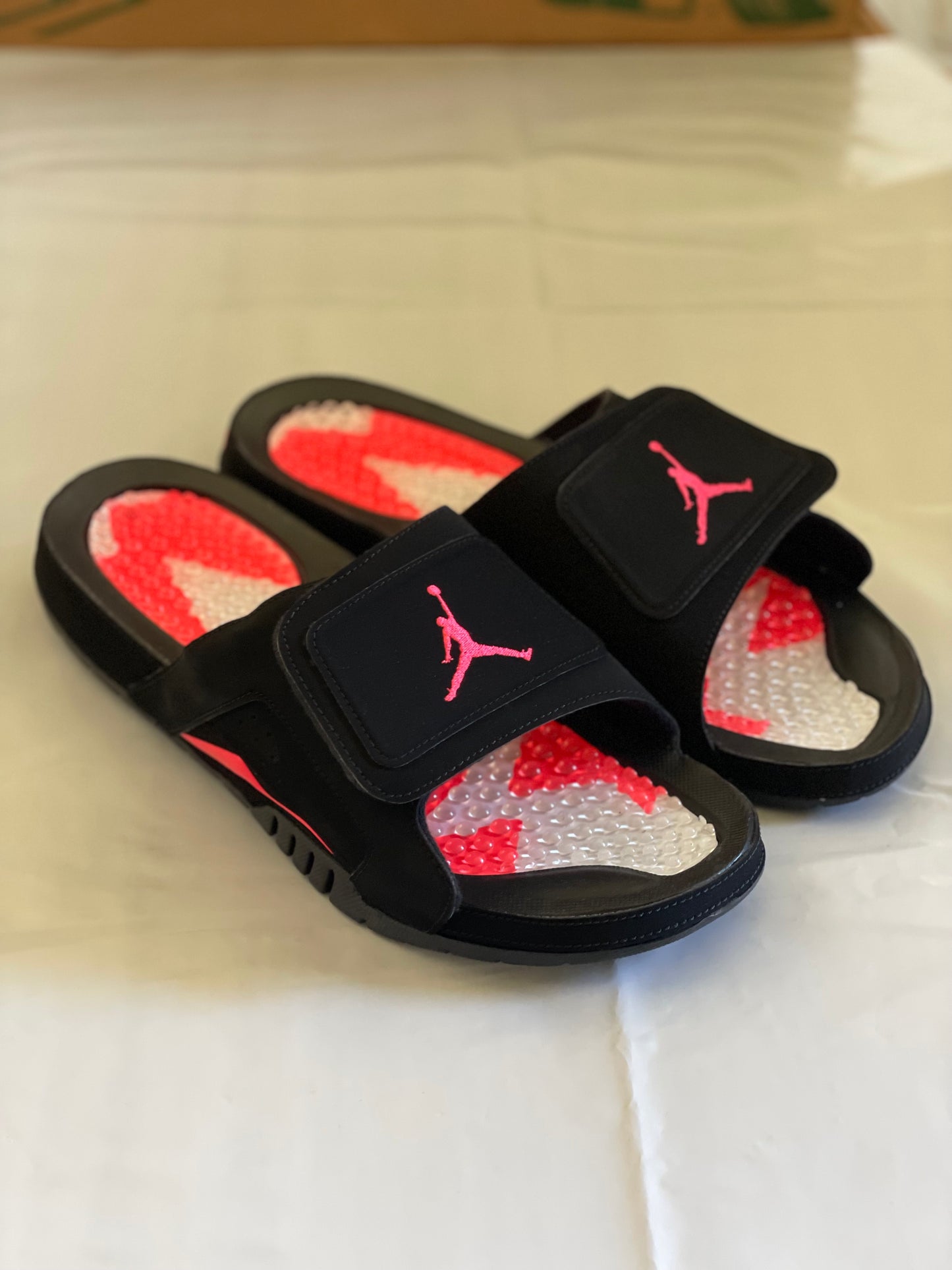 Jordan Hydro VI retro