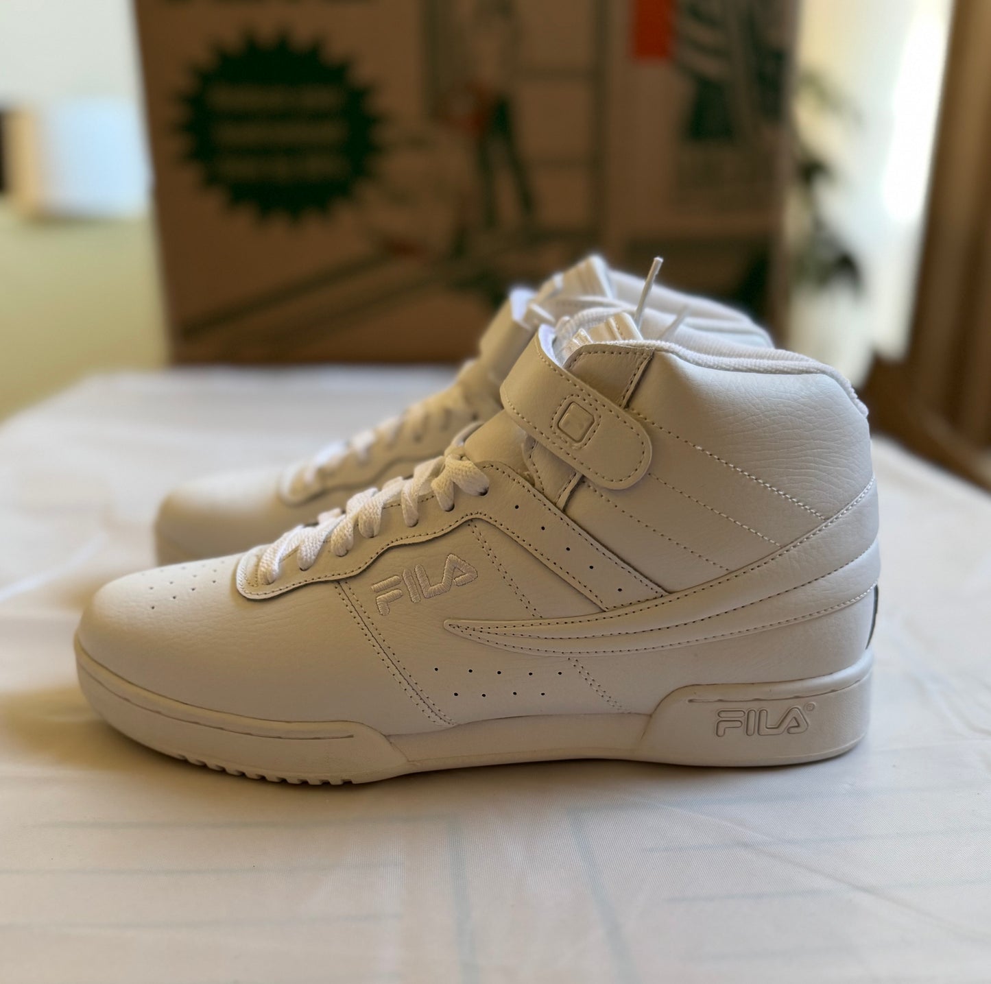 F-13V Mid Cut Triple White