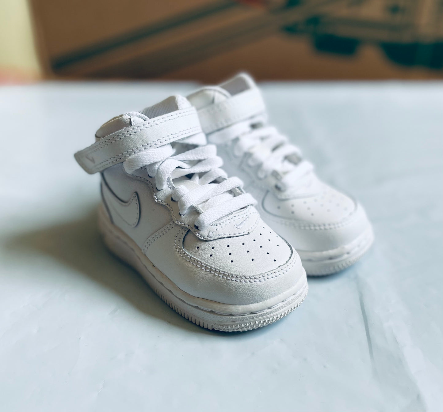 Air Force 1 all white mid infants (TD)
