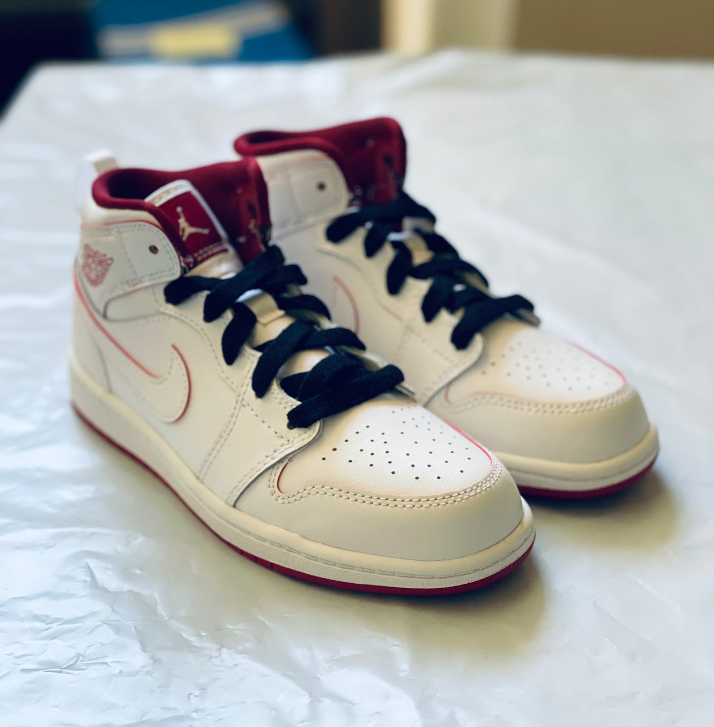 Jordan 1 Mid Kids wht/gym red-blk