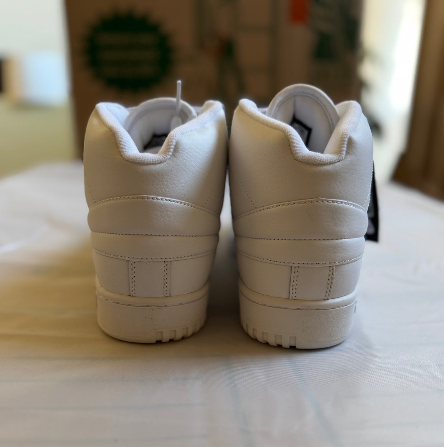 F-13V Mid Cut Triple White