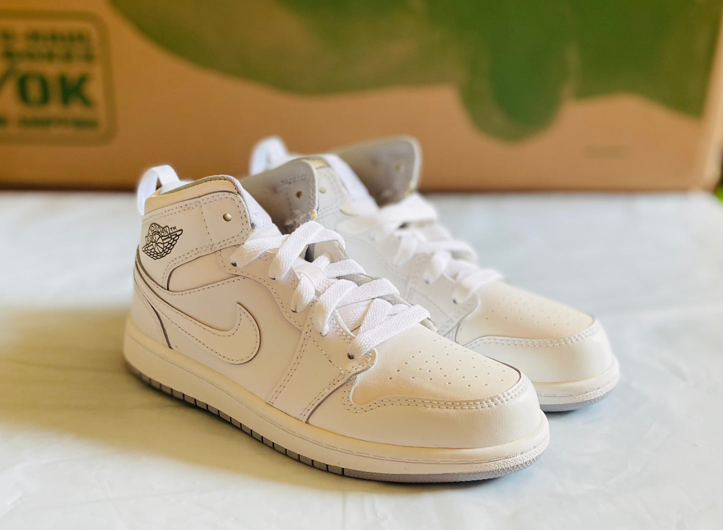 Jordan 1 Mid Kids White/Wolf Grey