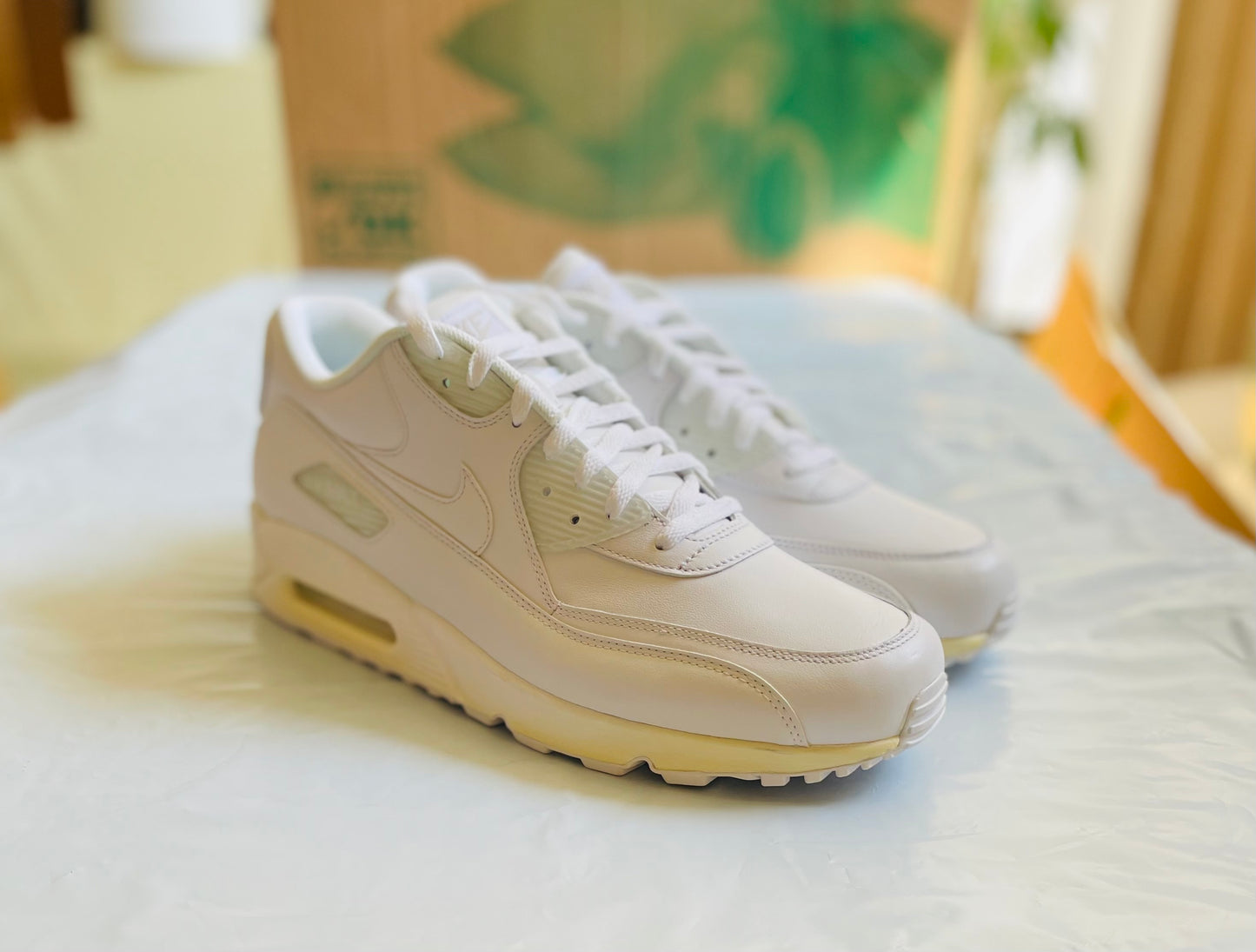 Nike Air Max 90 LTR Mens sz 13C yellowed