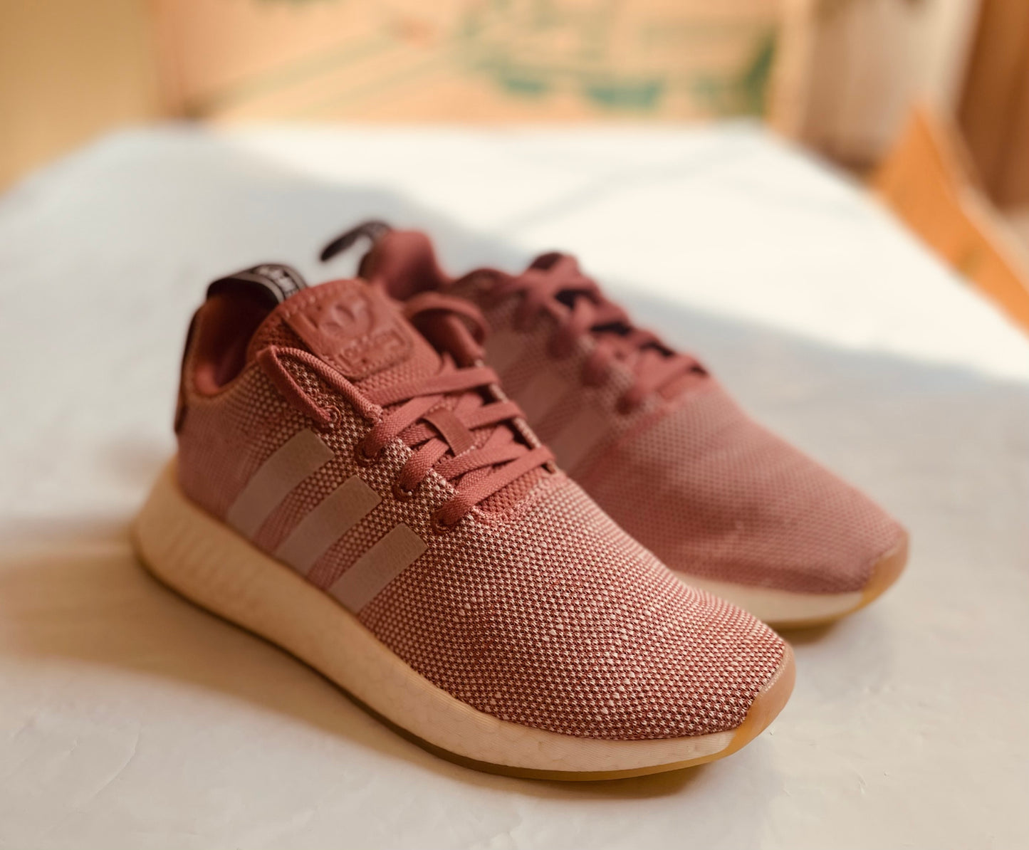 NMD_R2 W