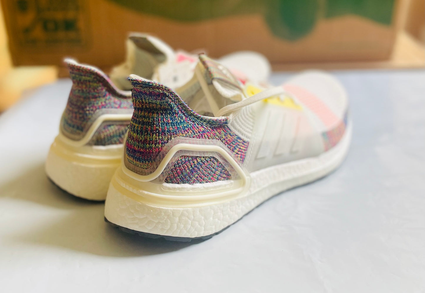 UltraBoost 19 m pride