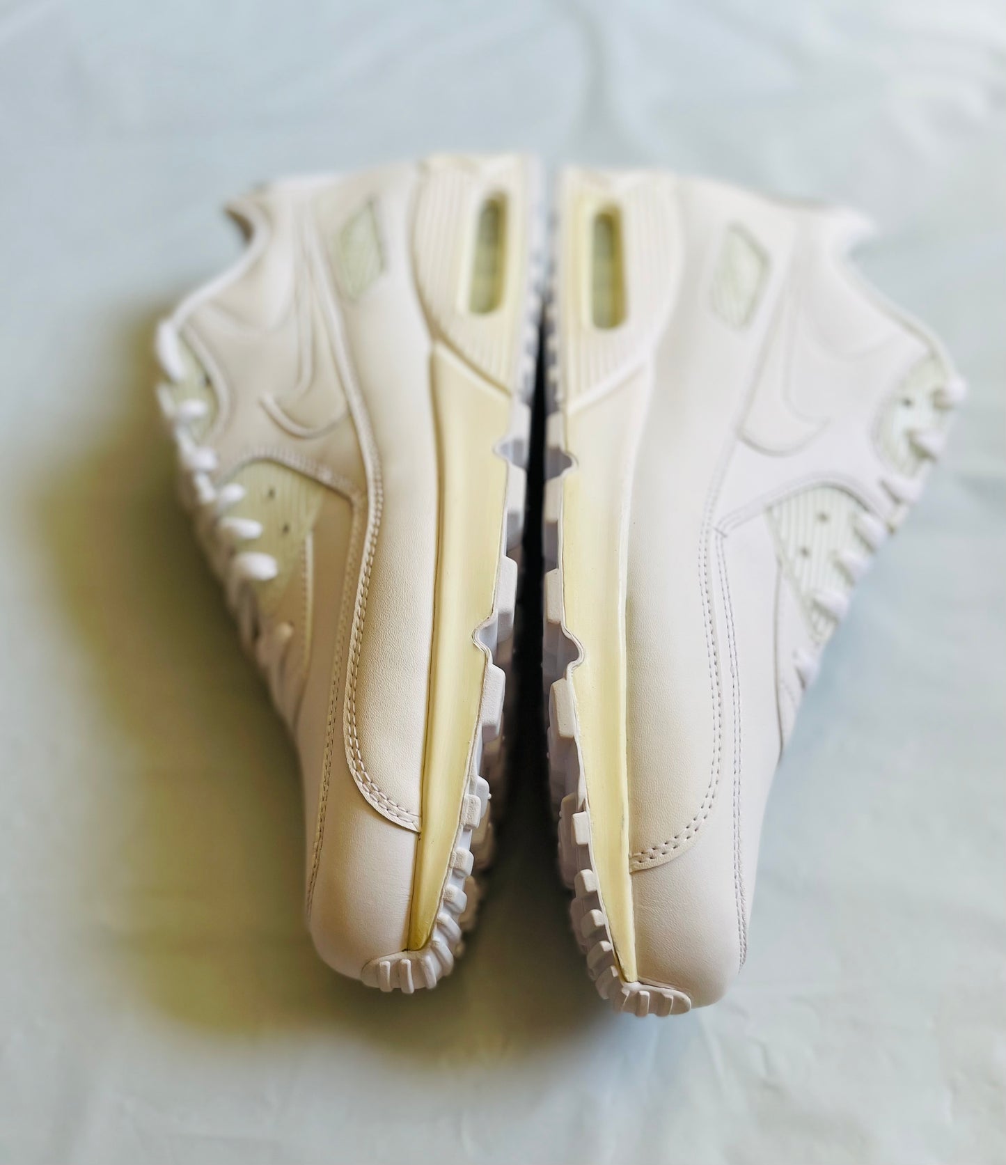 Nike Air Max 90 LTR Mens sz 13C yellowed