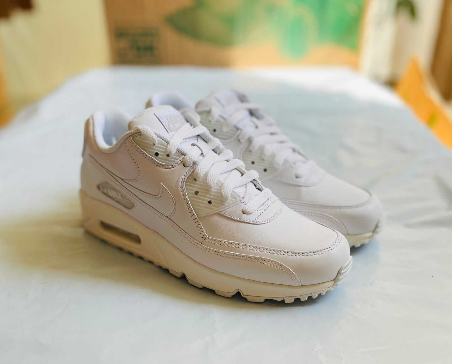 Nike Air Max 90 LTR Mens sz 8C yellowed