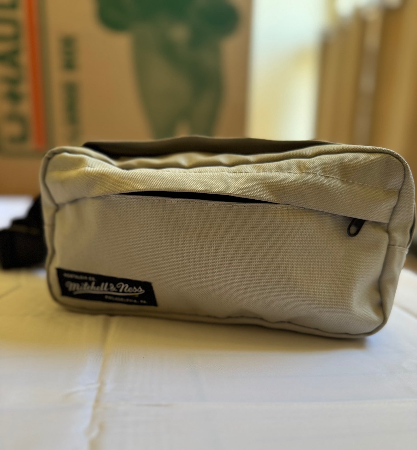 Mitchell & Ness Fanny Pack Off White