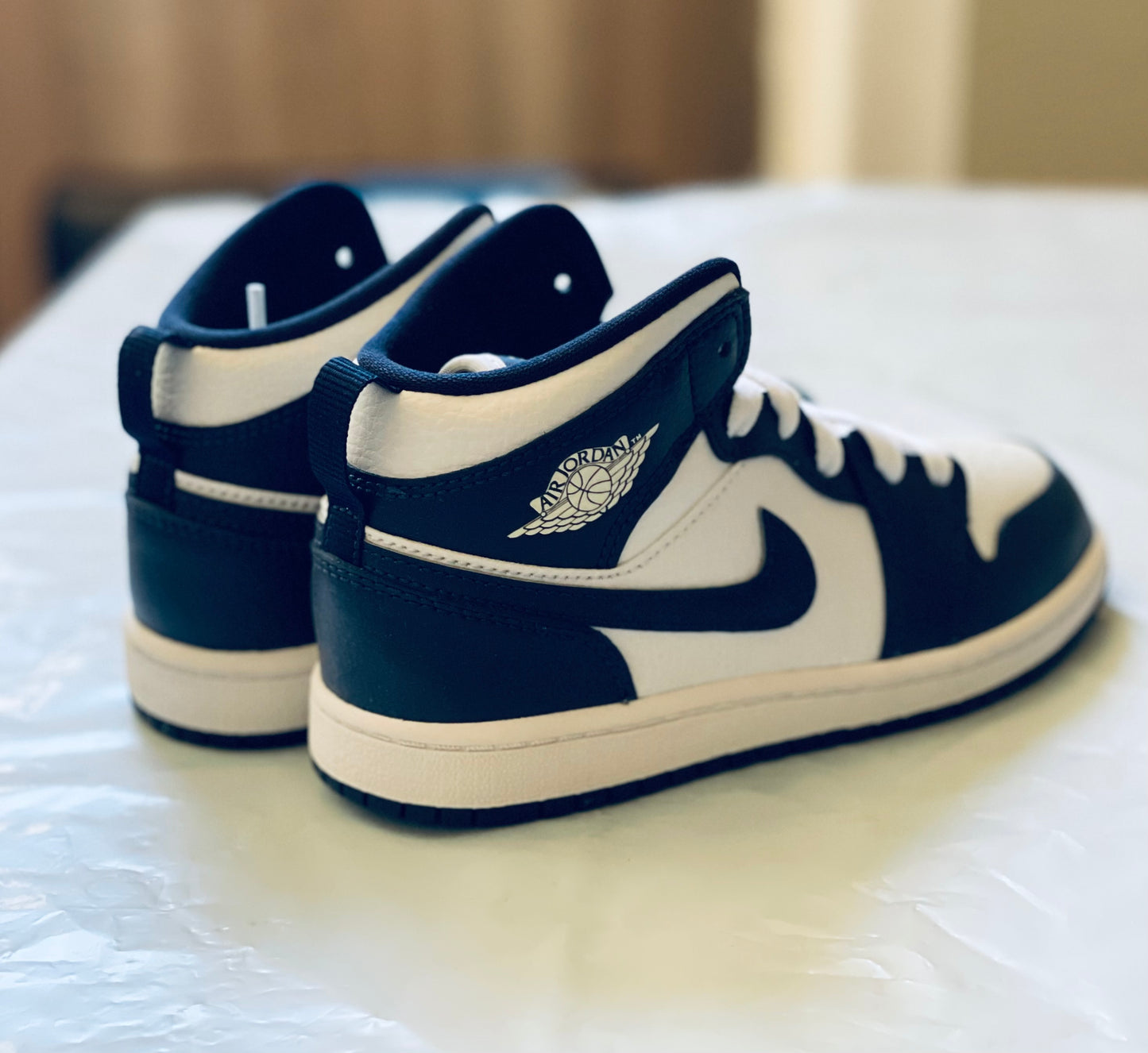 Jordan 1 Mid Kids wht/metallic gold-obsidian