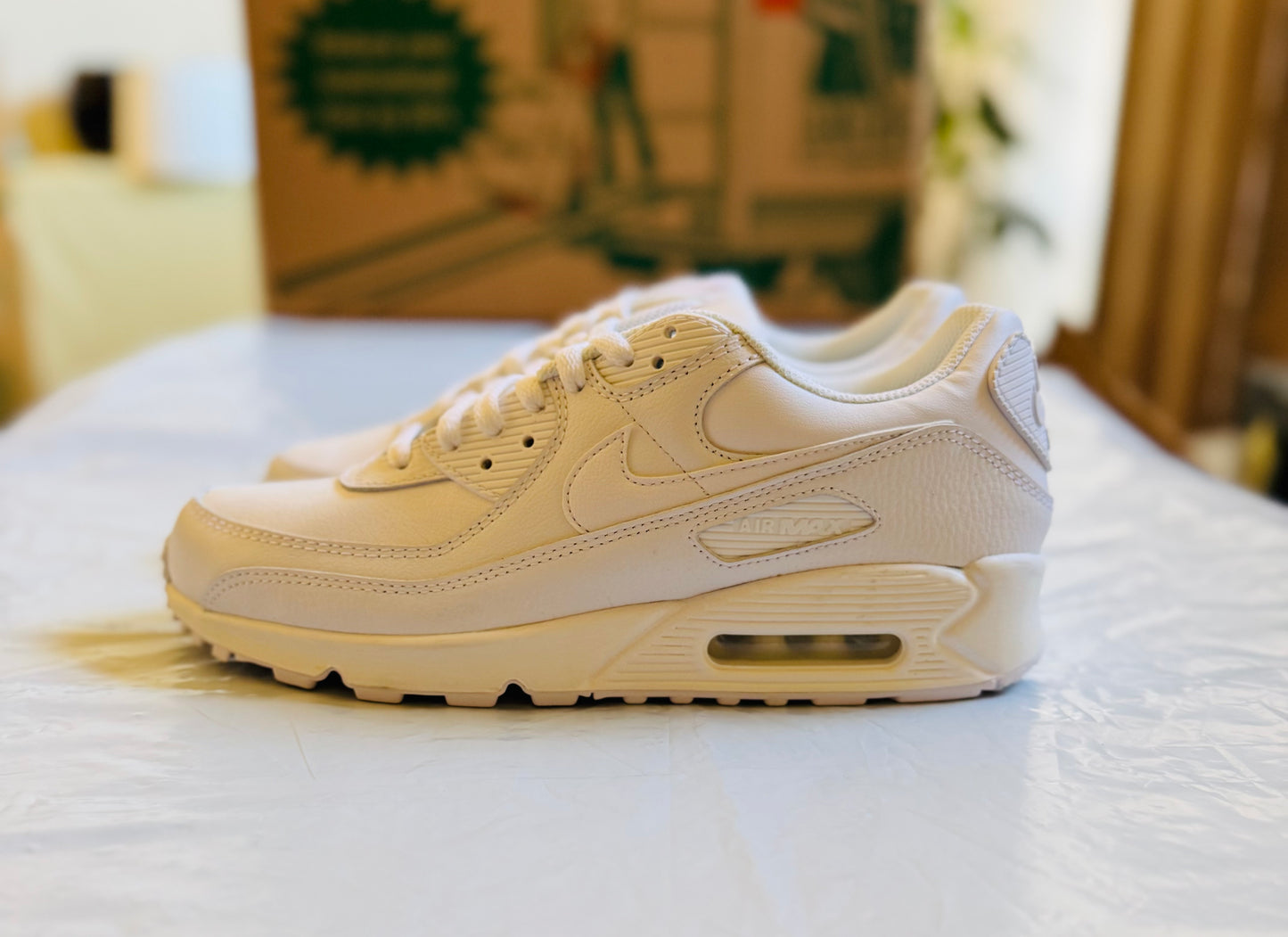 Nike Air Max 90 LTR 2020 Mens triple white yellowed SZ 10B