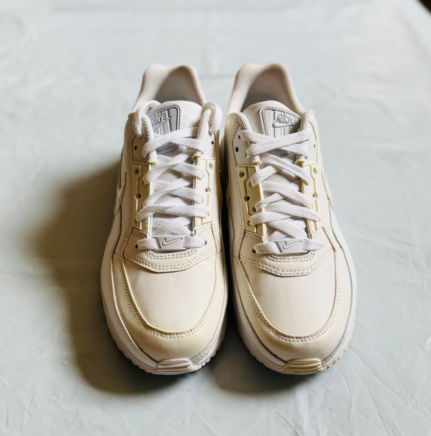Nike Air Max LTD 3 Mens Premium Triple White sz 8A slightly yellowed