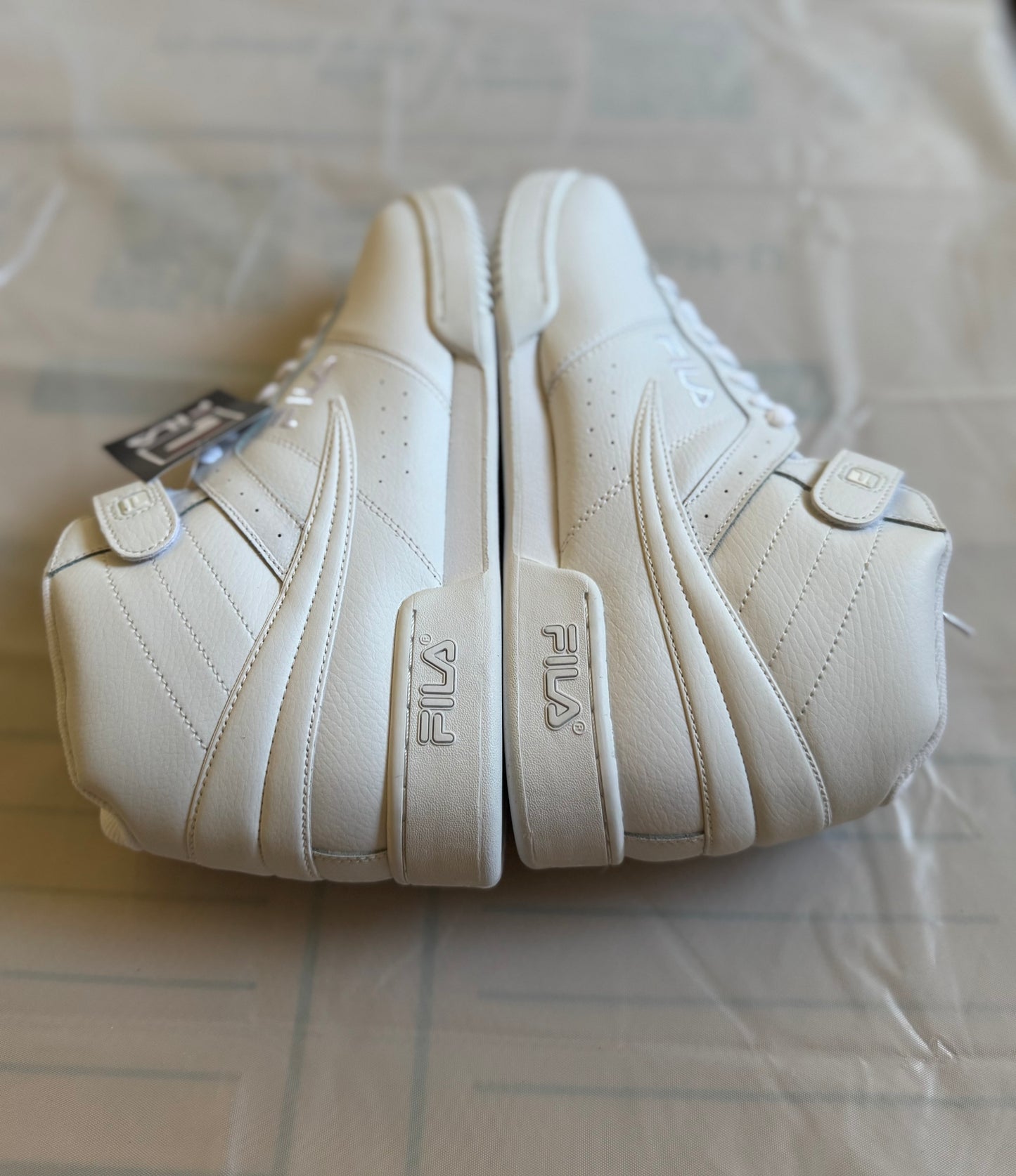 F-13V Mid Cut Triple White