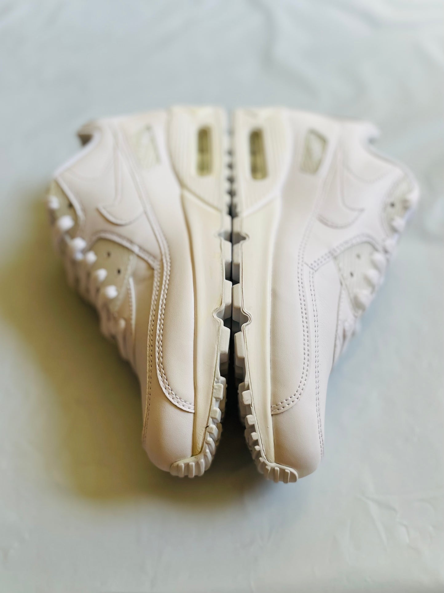 Nike Air Max 90 LTR Mens sz 8C yellowed