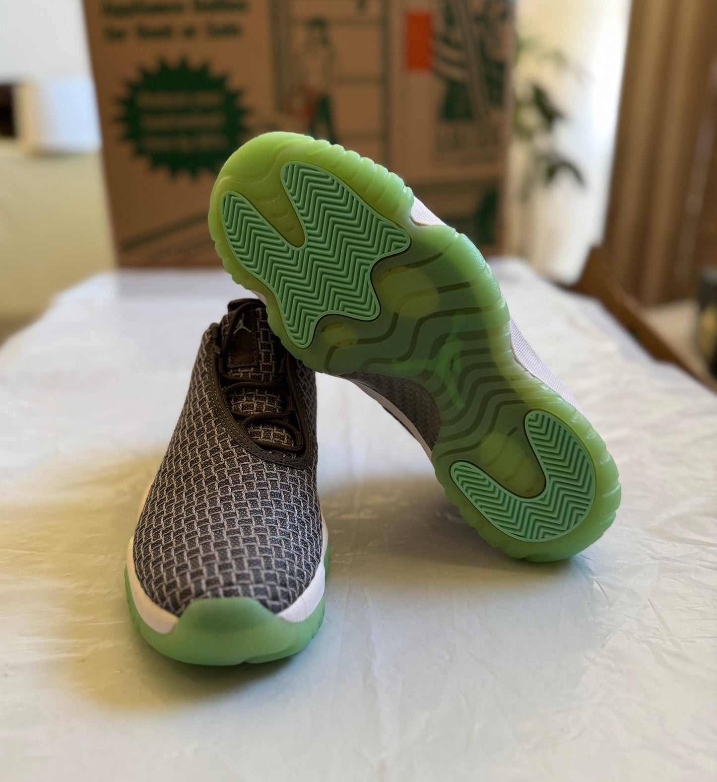 Air Jordan Future Low wolf grey
