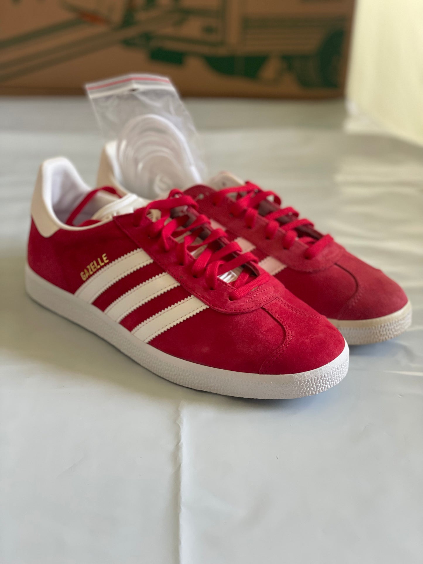 Gazelle red/wht DISPLAY