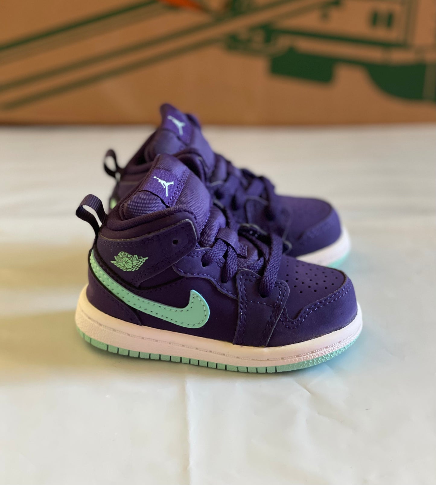 Jordan 1 mid td