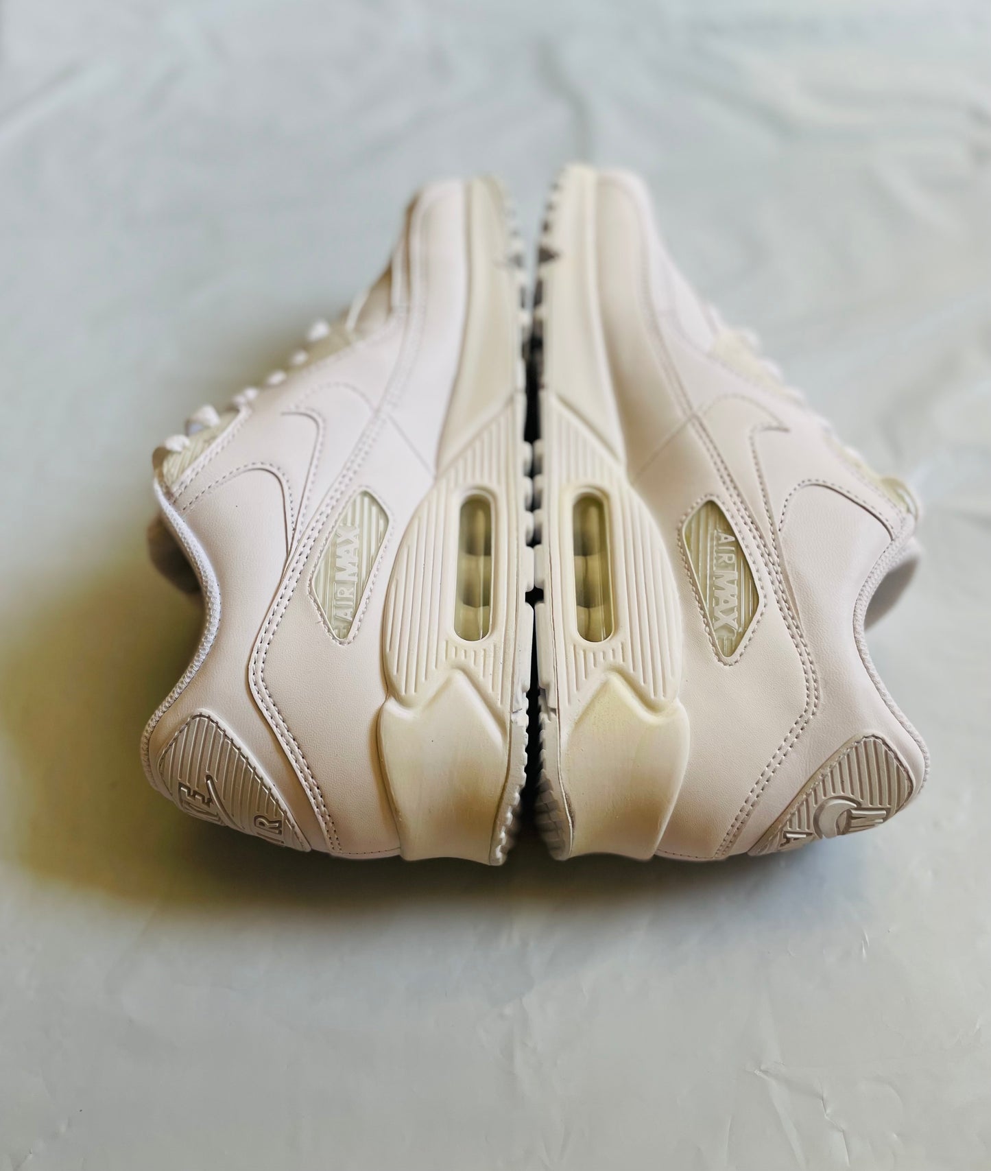 Nike Air Max 90 LTR Mens sz 8C yellowed