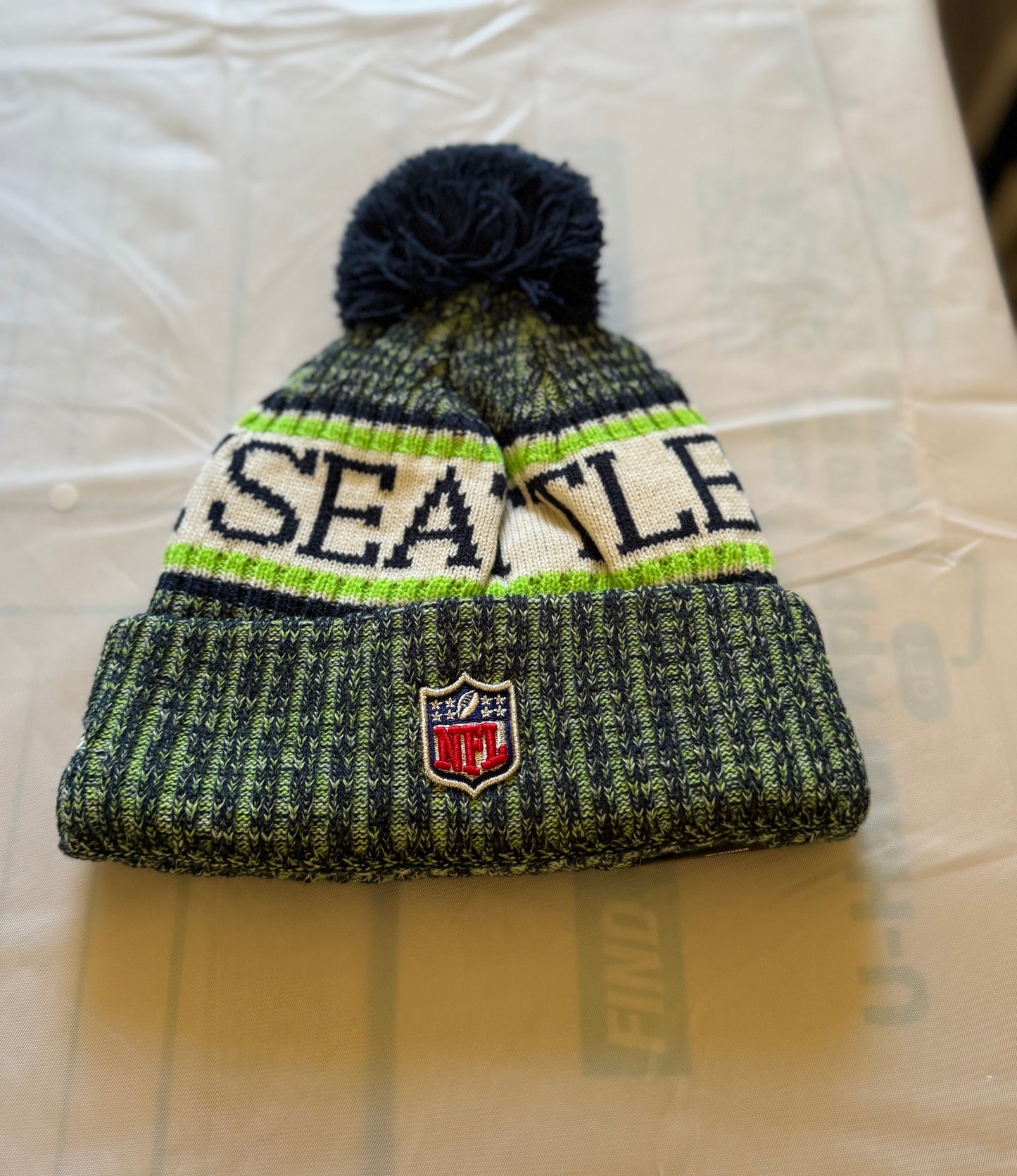 New Era Seattle Seahawks Knit Cap w/ Pom