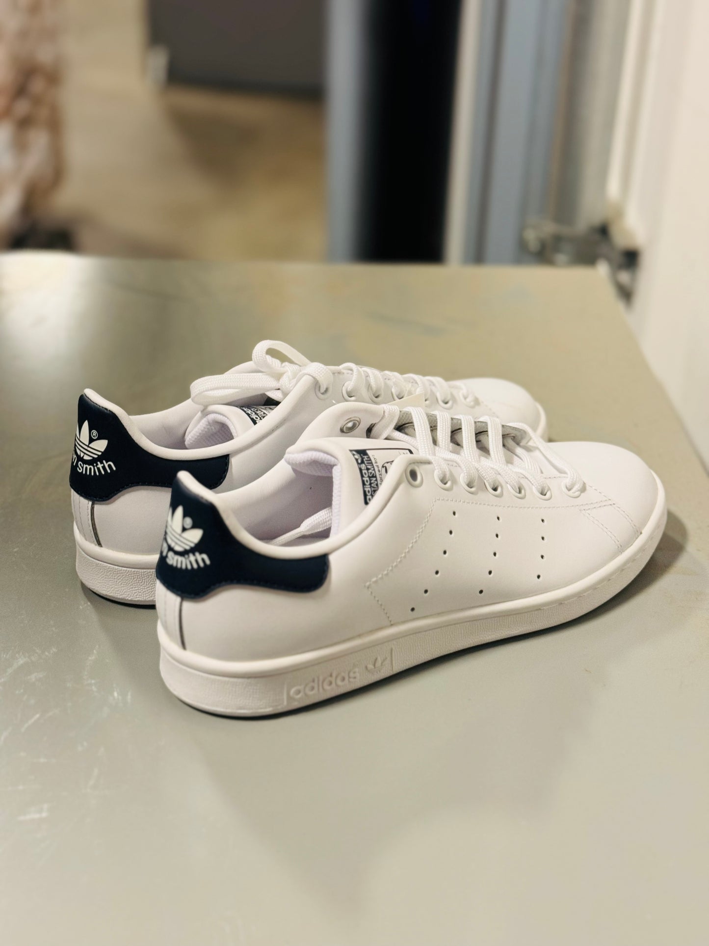 Stan Smith White/Navy Mens-Adidas