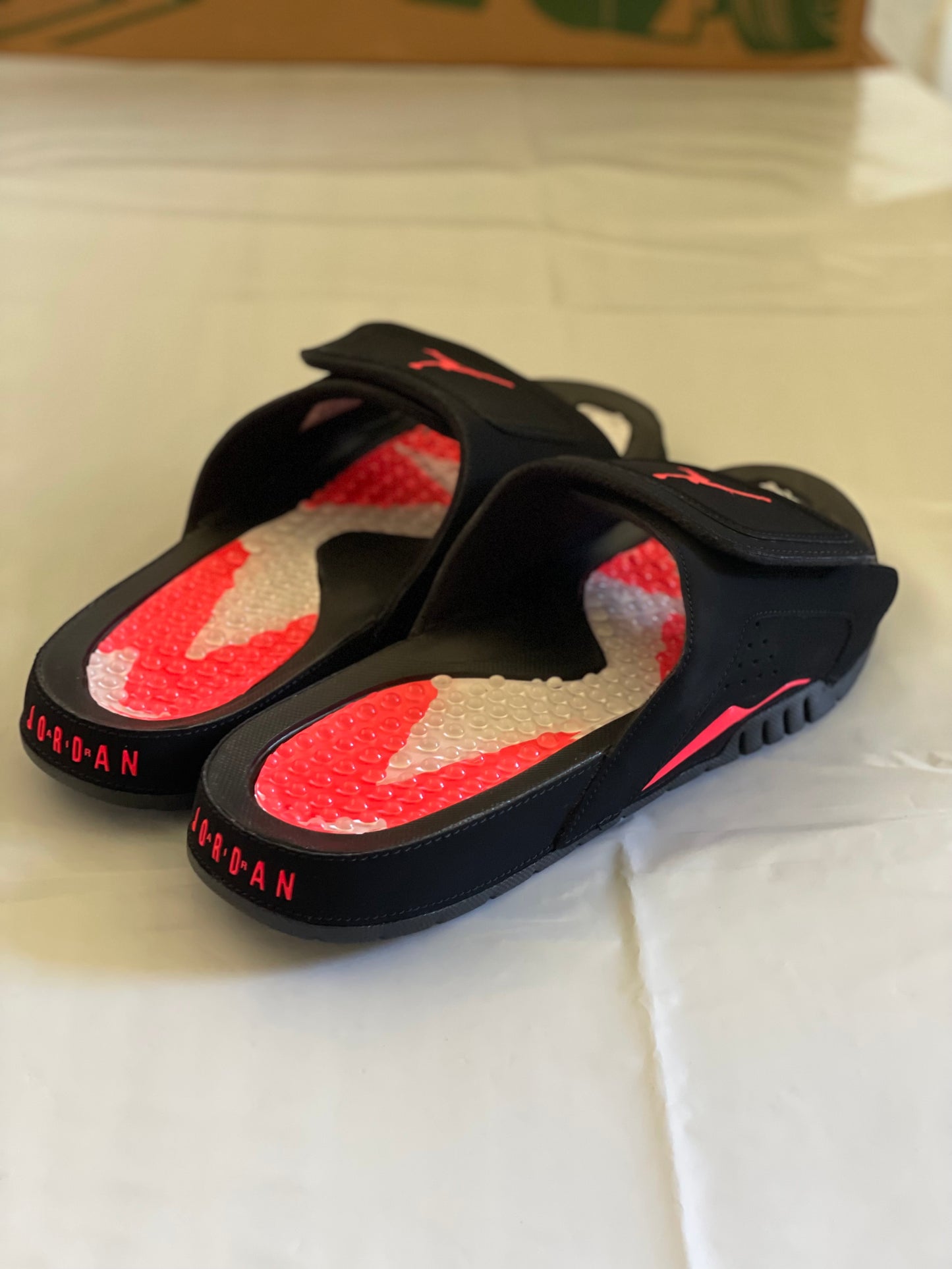 Jordan Hydro VI retro