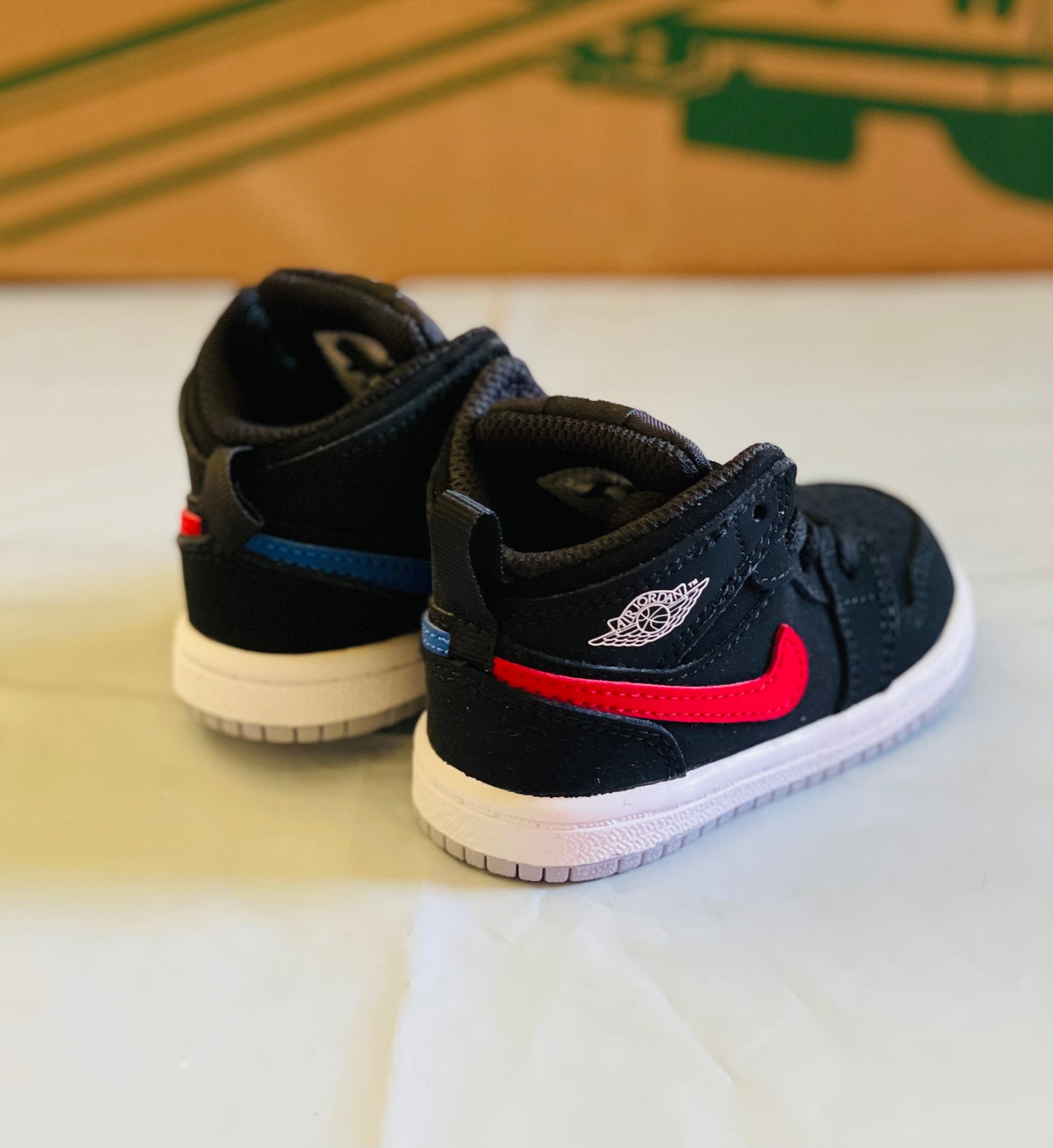 Jordan 1 mid td