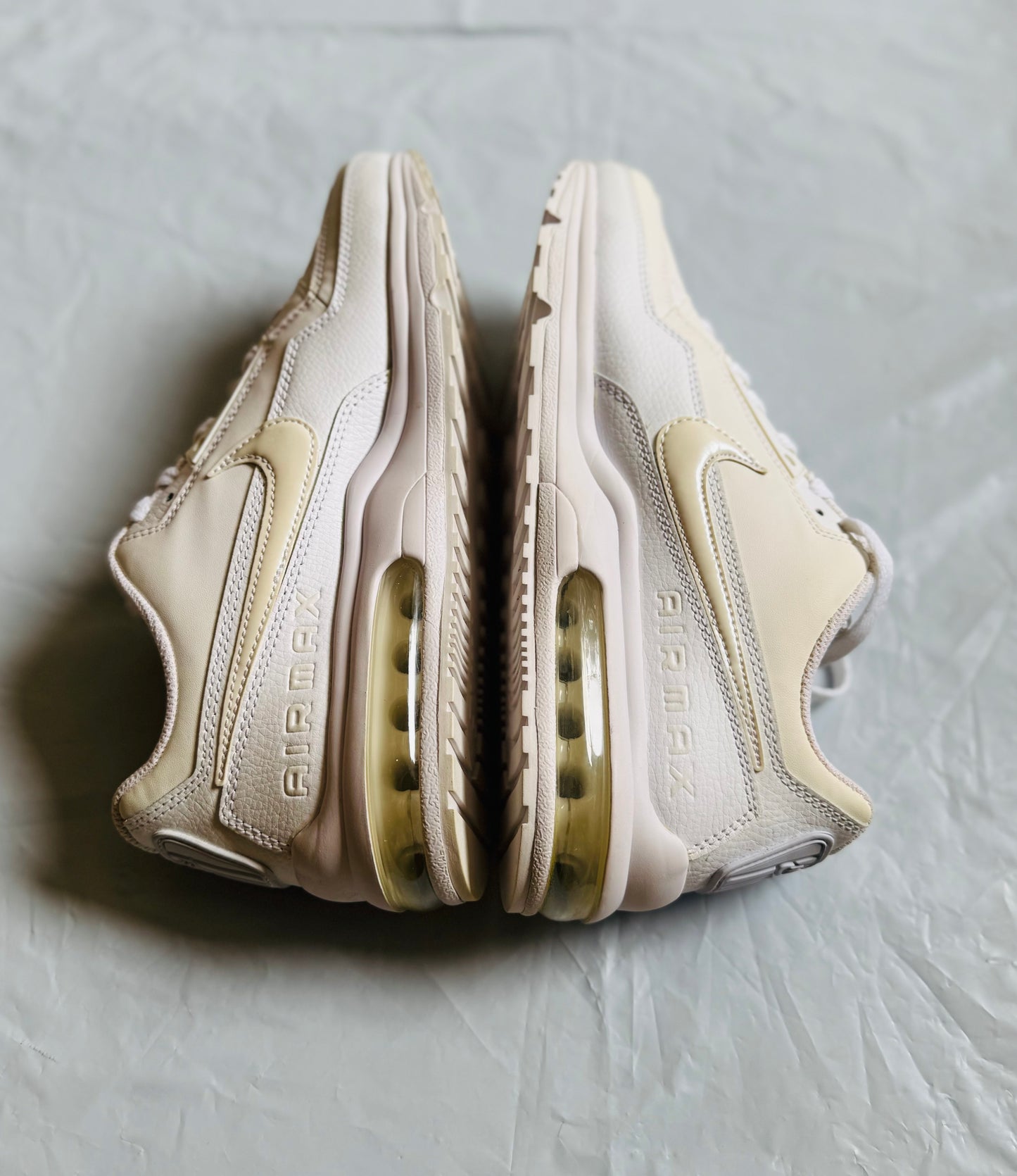 Nike Air Max LTD 3 Mens Premium Triple White sz 8A slightly yellowed