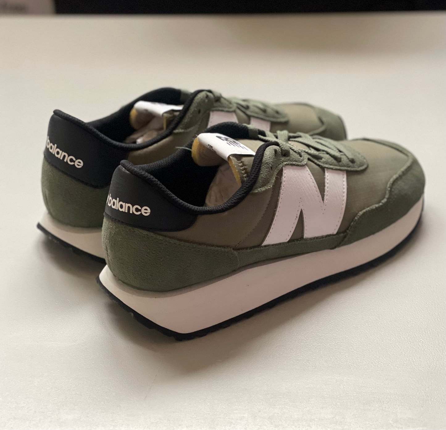 New Balance 237 UT1
