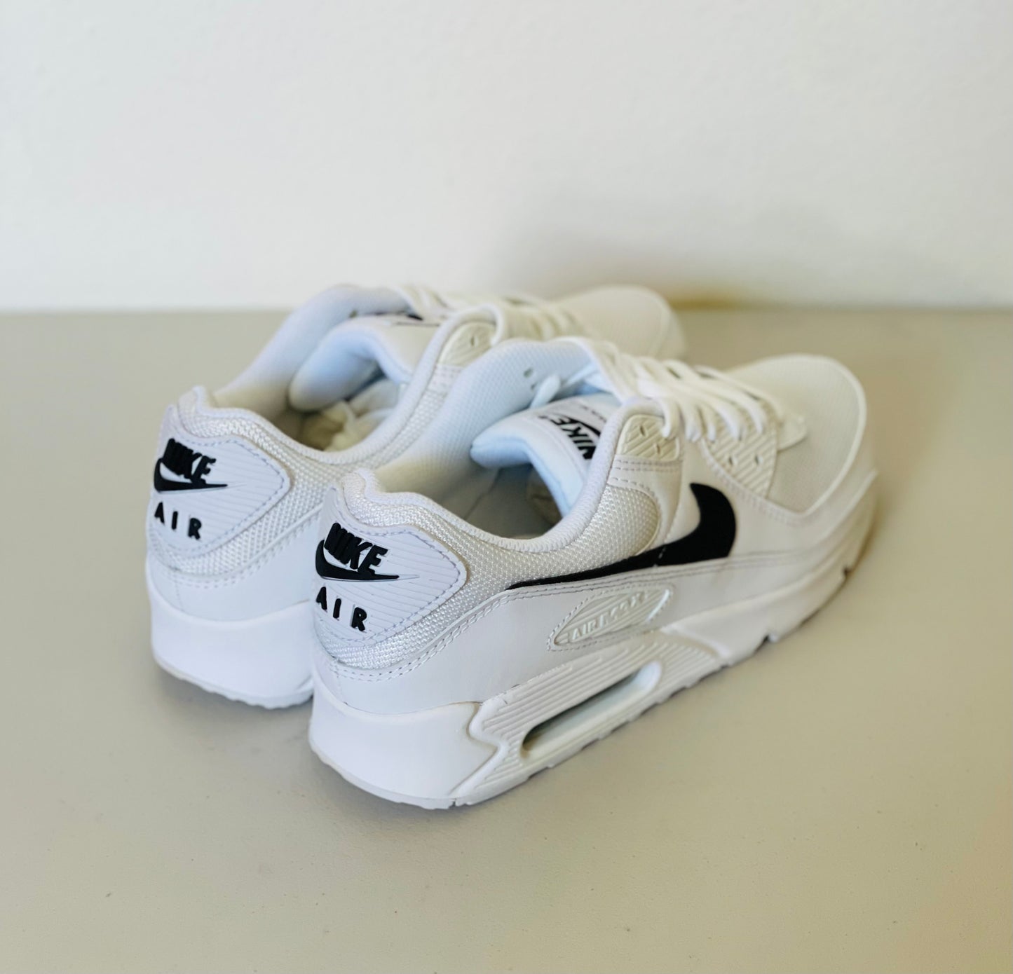 Nike Air Max 90 Womens Wht/Blk-Wht