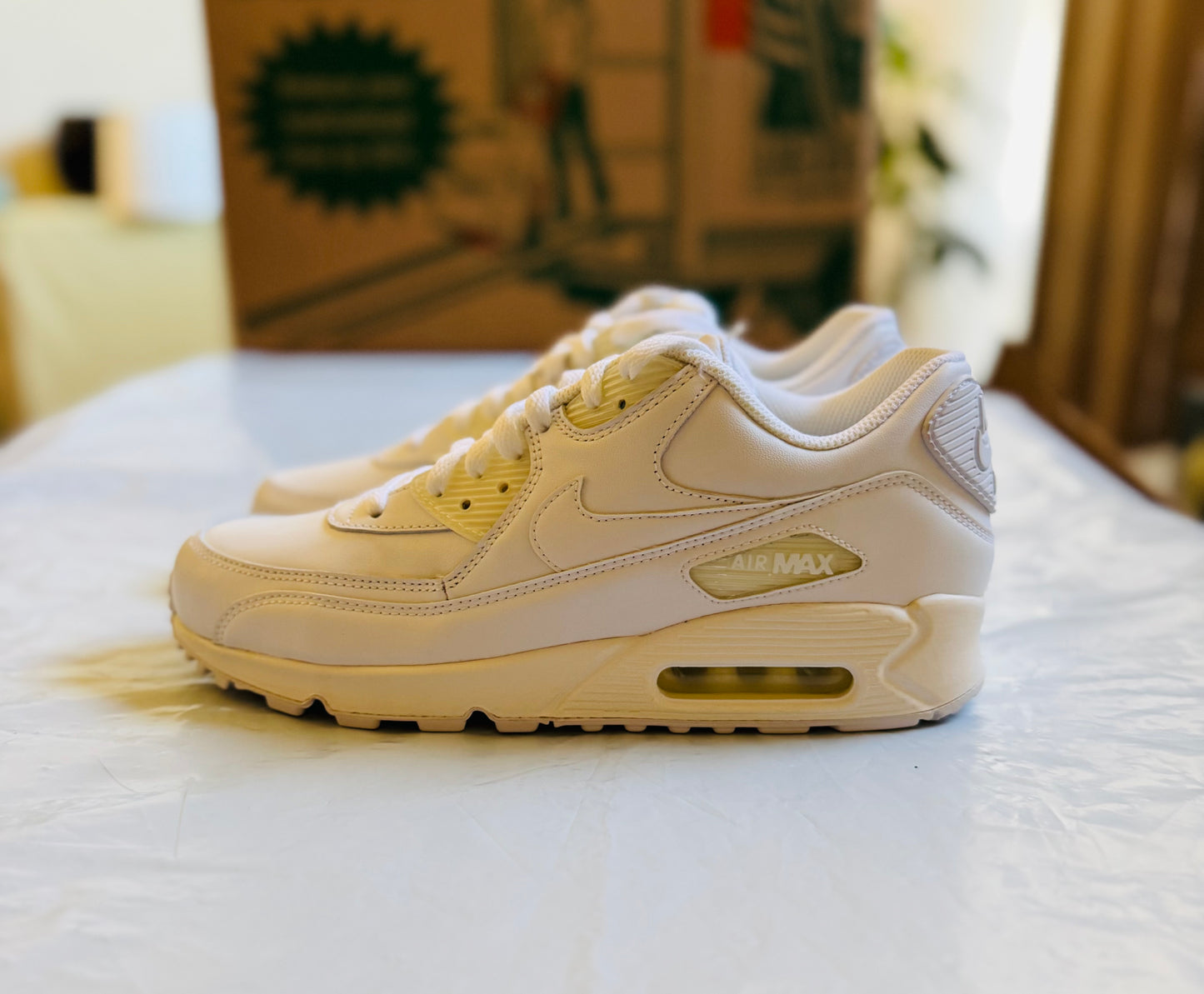 Nike Air Max 90 LTR Mens sz 8.5C yellowed