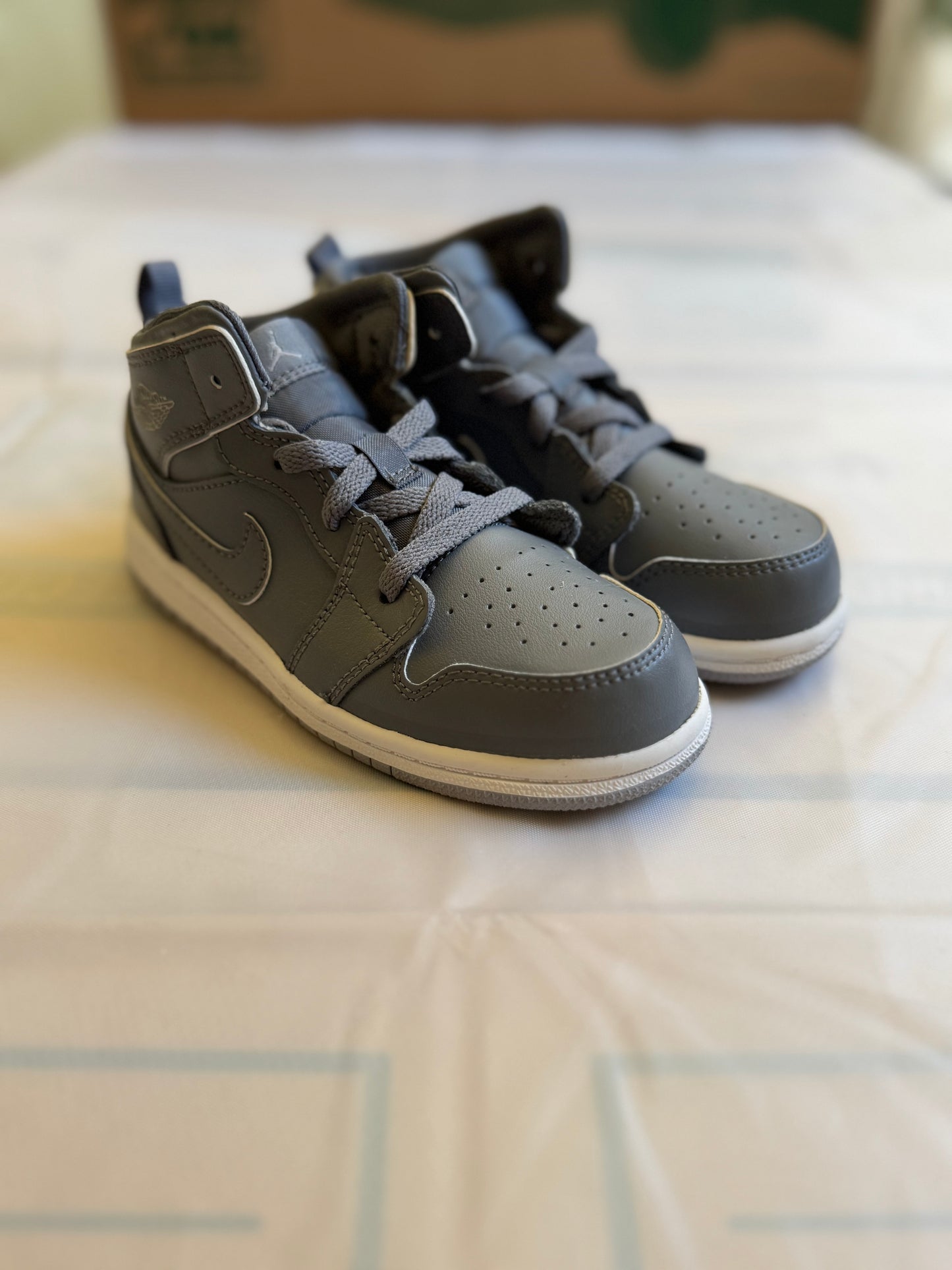 Jordan 1 mid bt