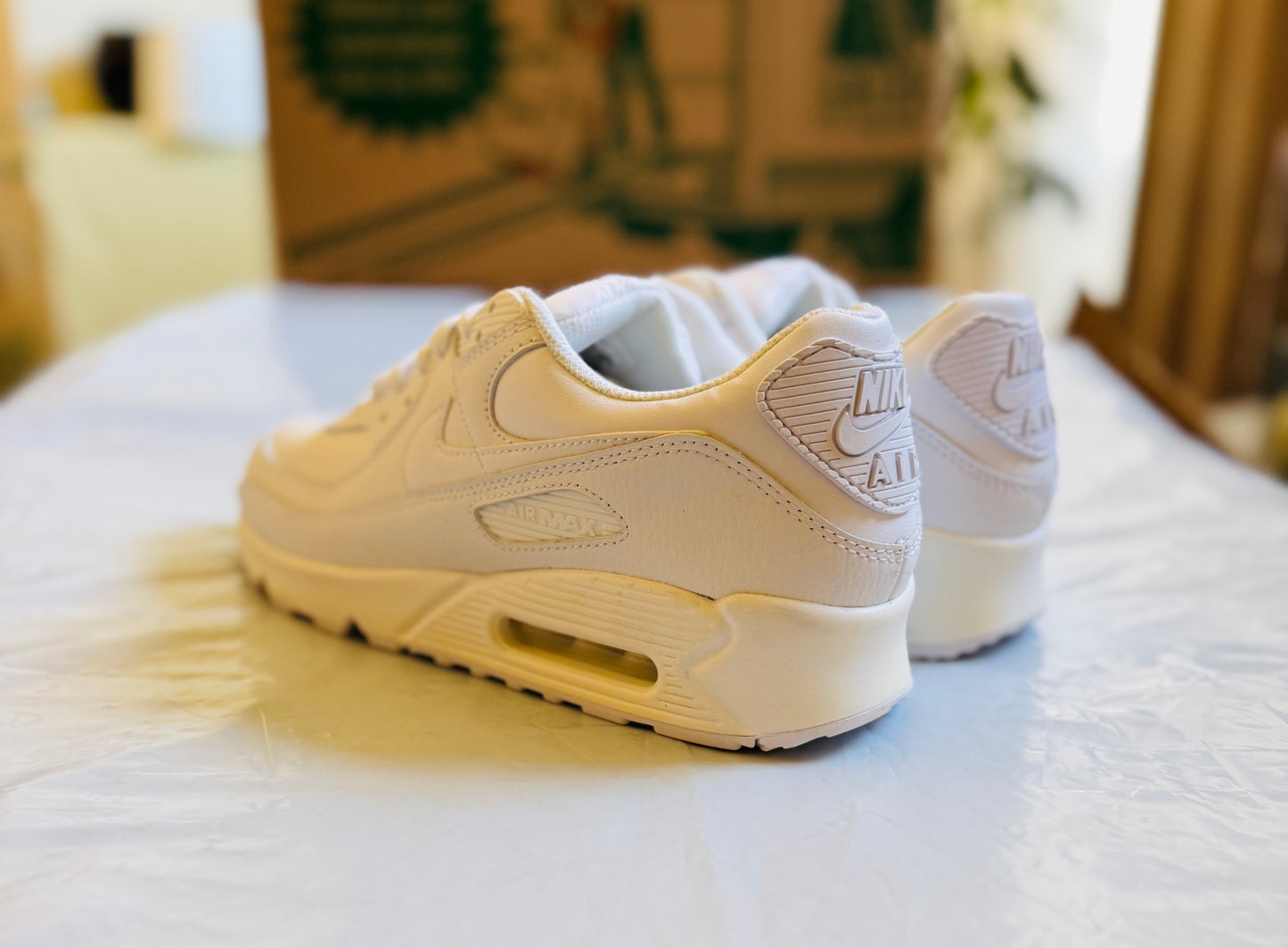 Nike Air Max 90 LTR 2020 Mens triple white yellowed SZ 10B