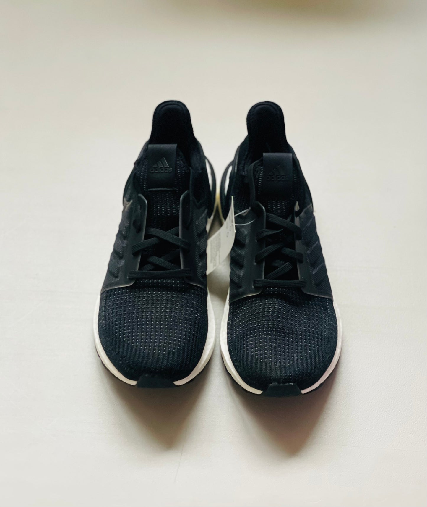 UltraBoost 19 w blk/wht