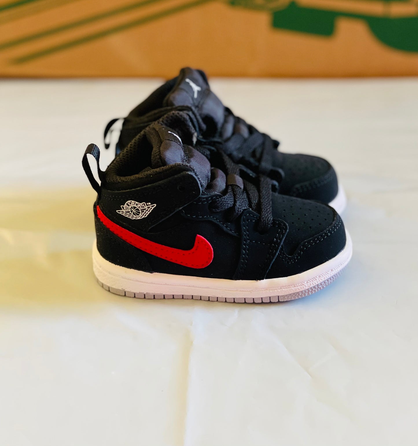 Jordan 1 mid td