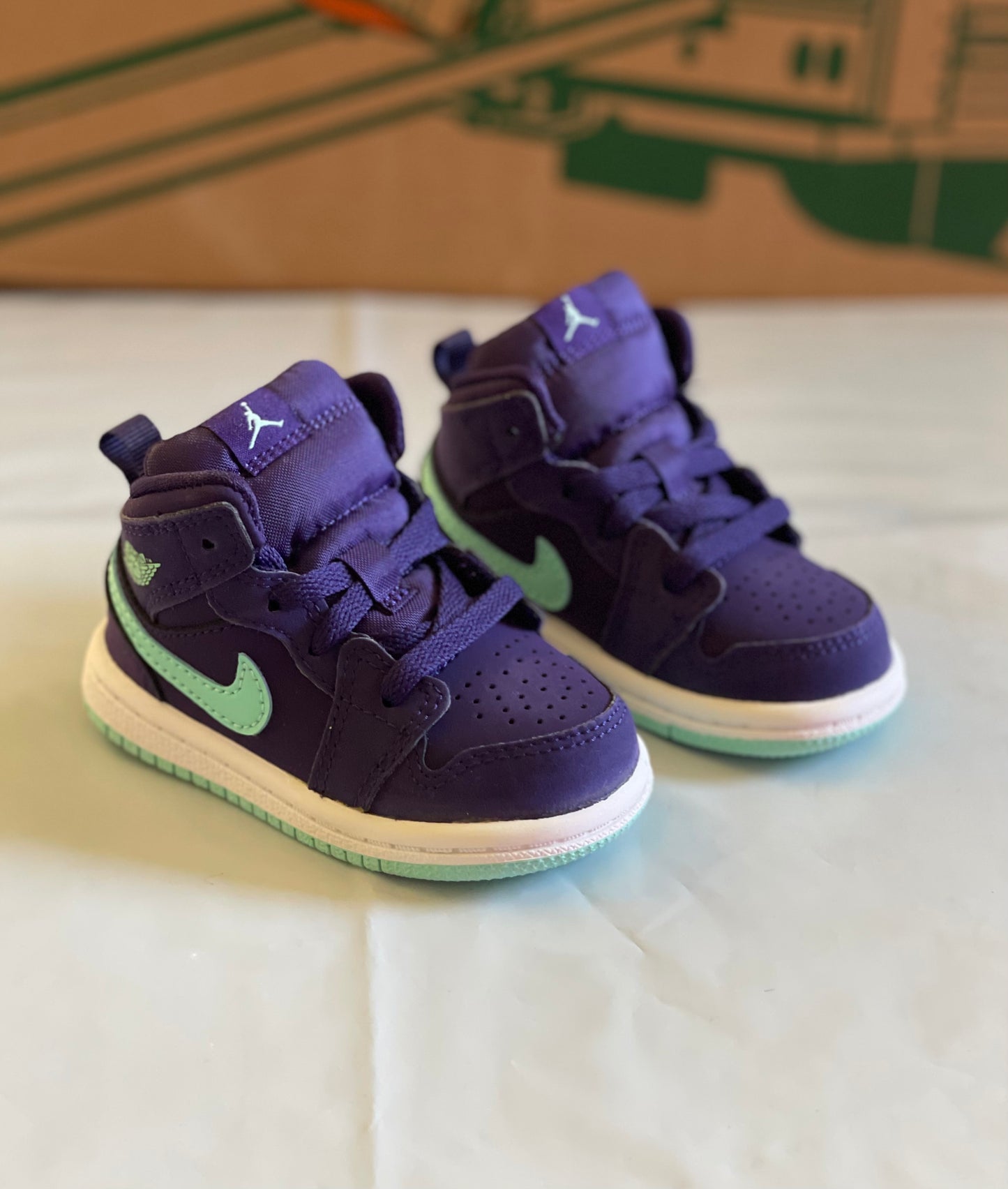 Jordan 1 mid td