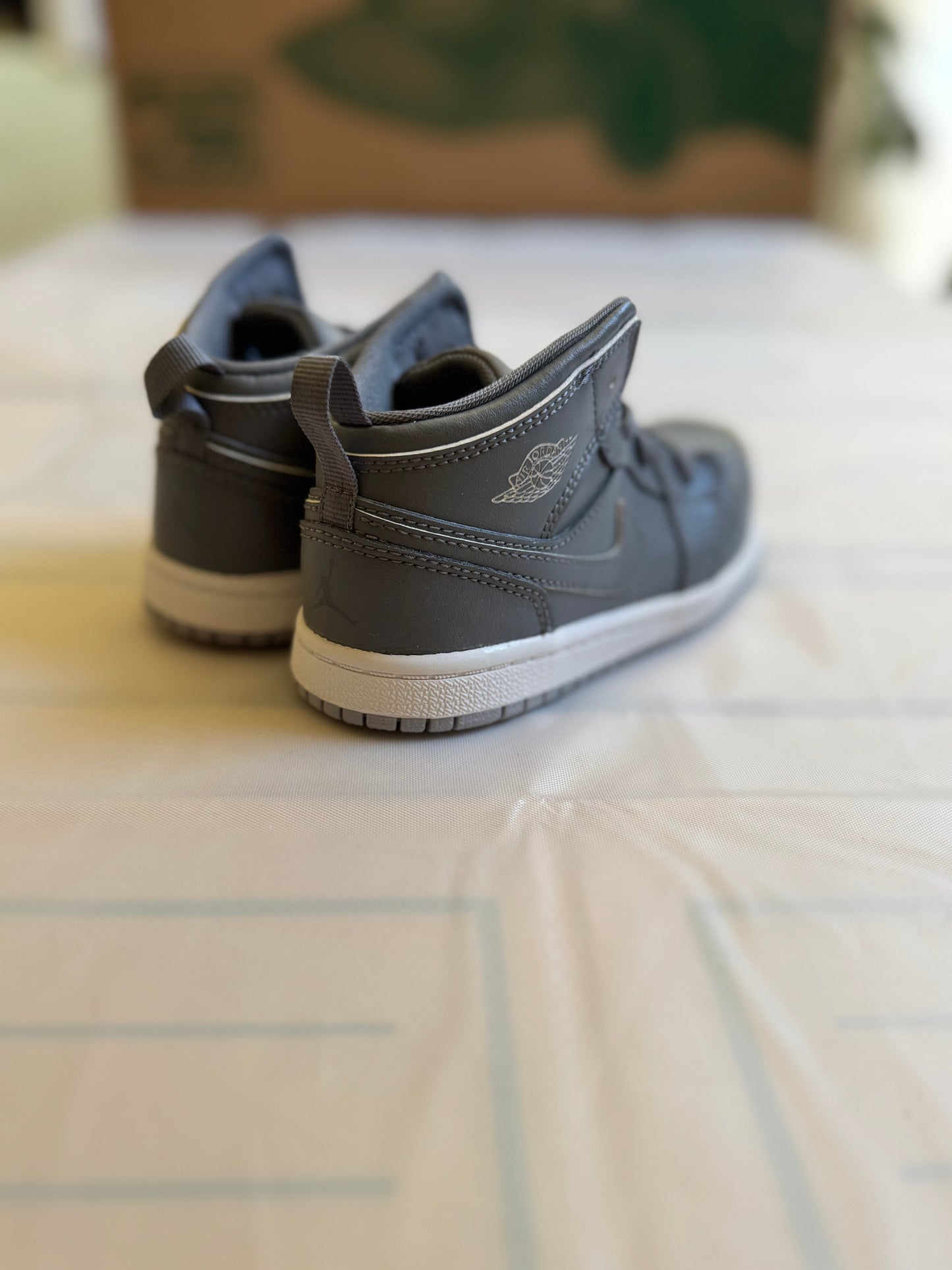 Jordan 1 mid bt
