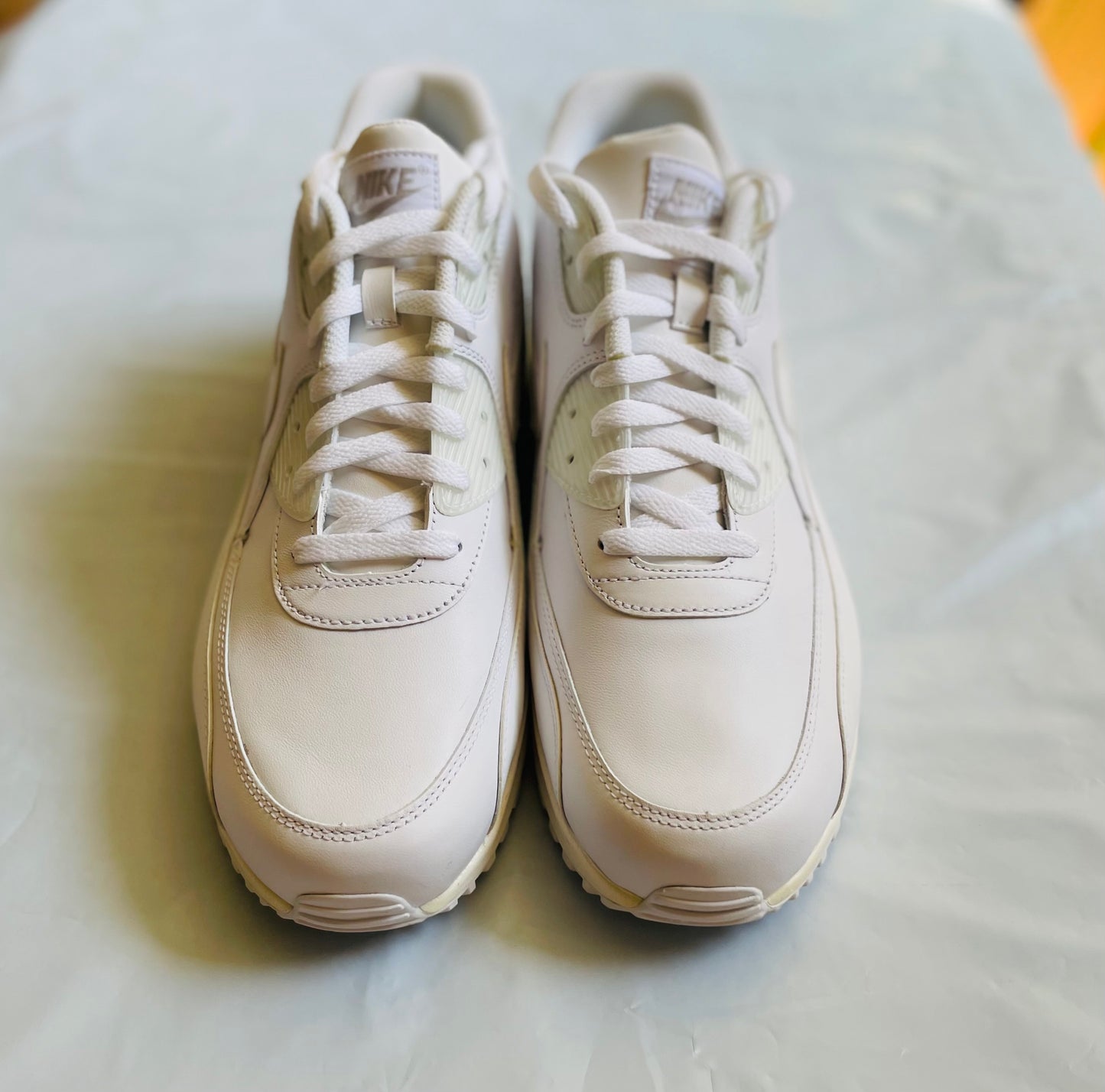 Nike Air Max 90 LTR Mens sz 13A yellowed