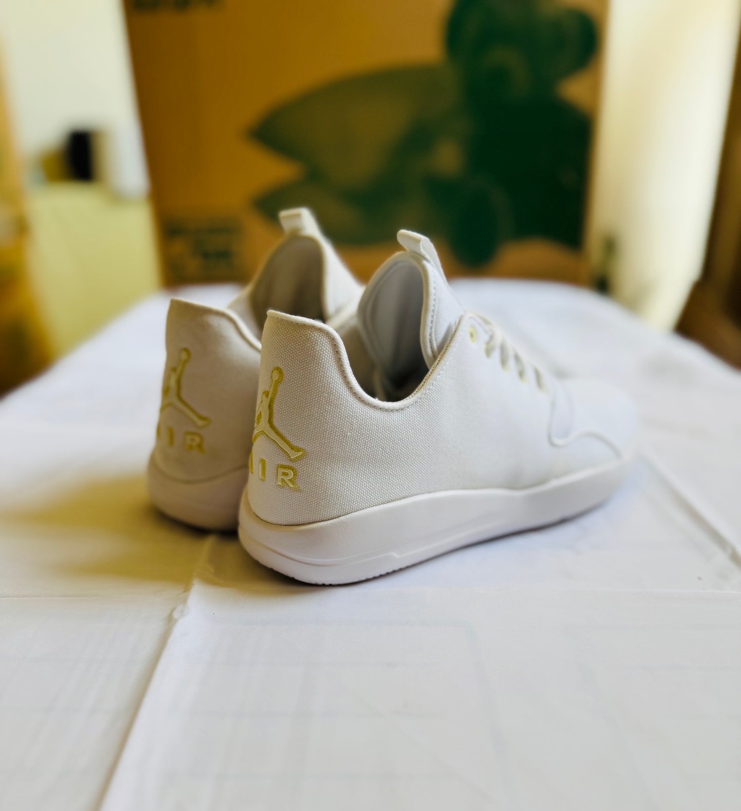 Air Jordan Eclipse triple white