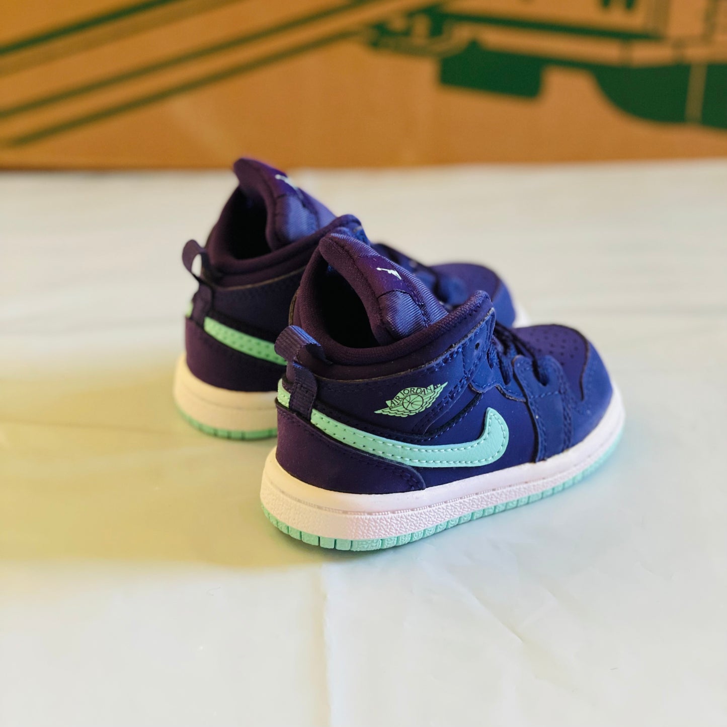 Jordan 1 mid td