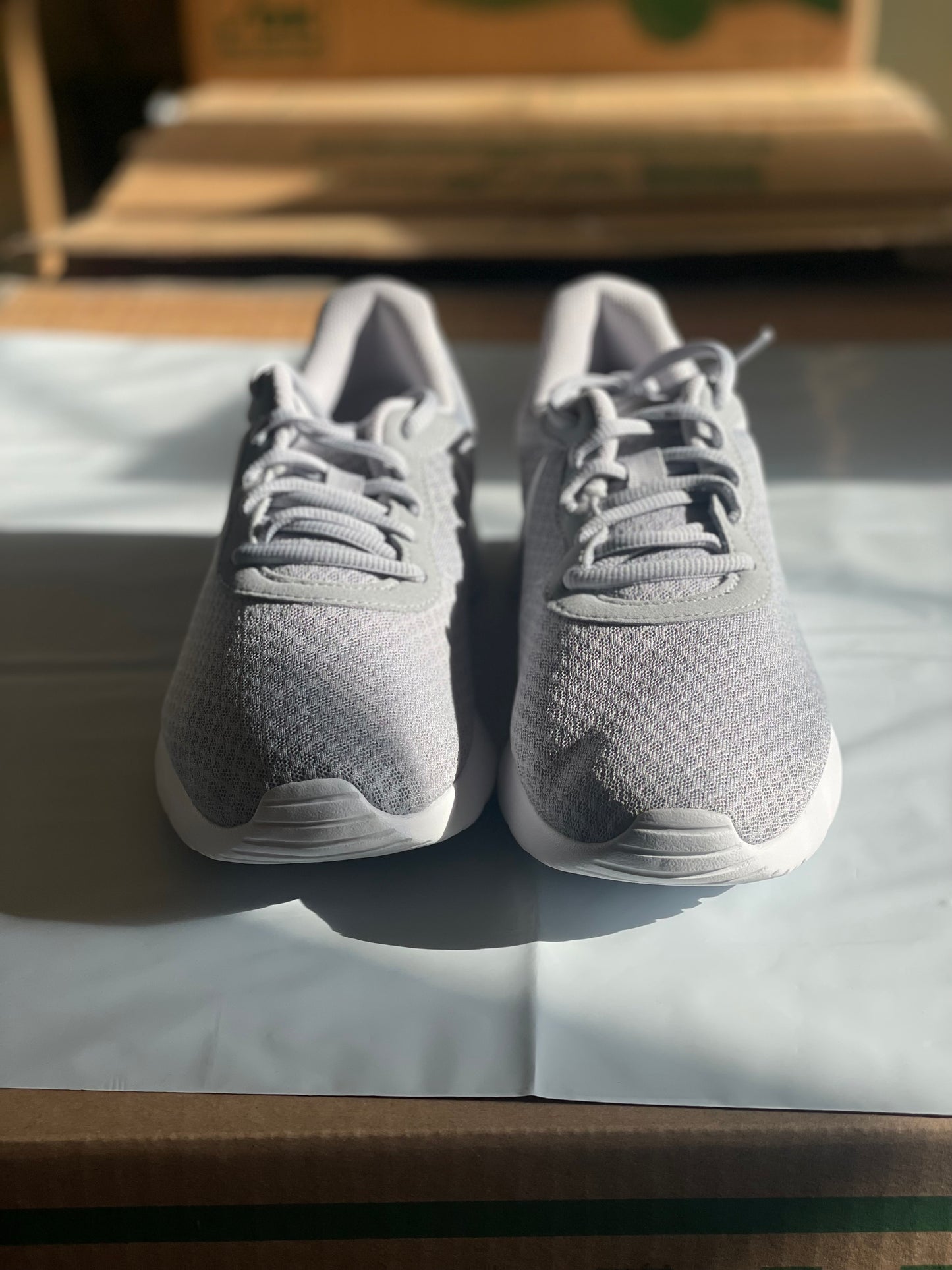 Tanjun Grey/White