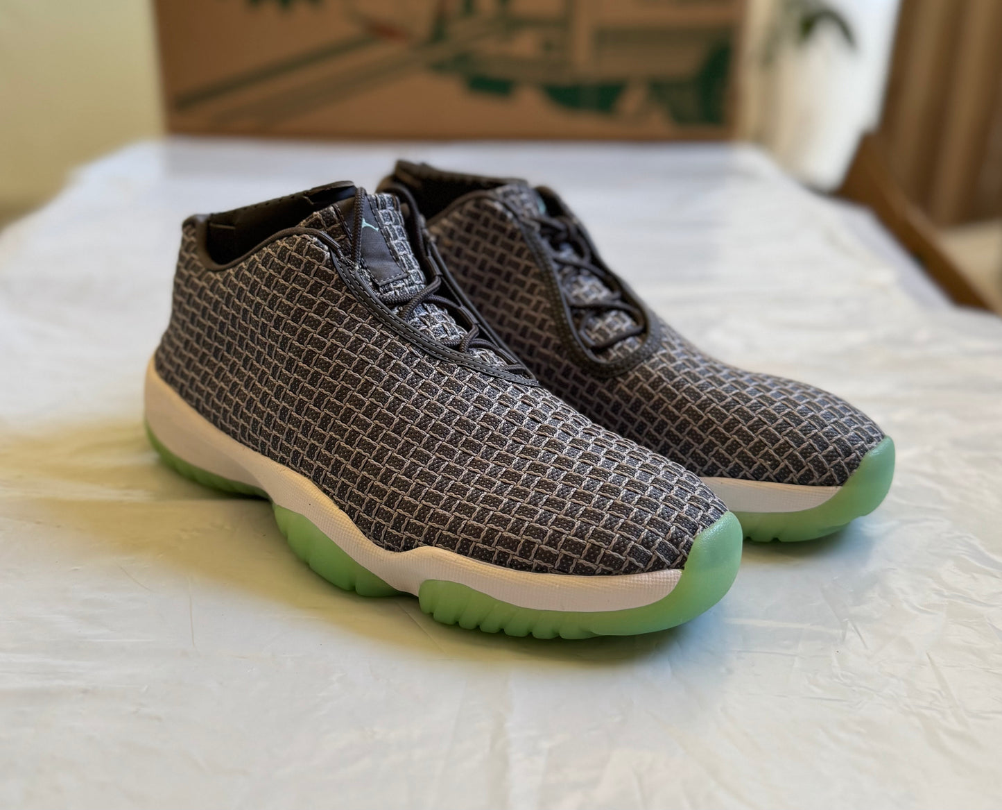 Air Jordan Future Low wolf grey