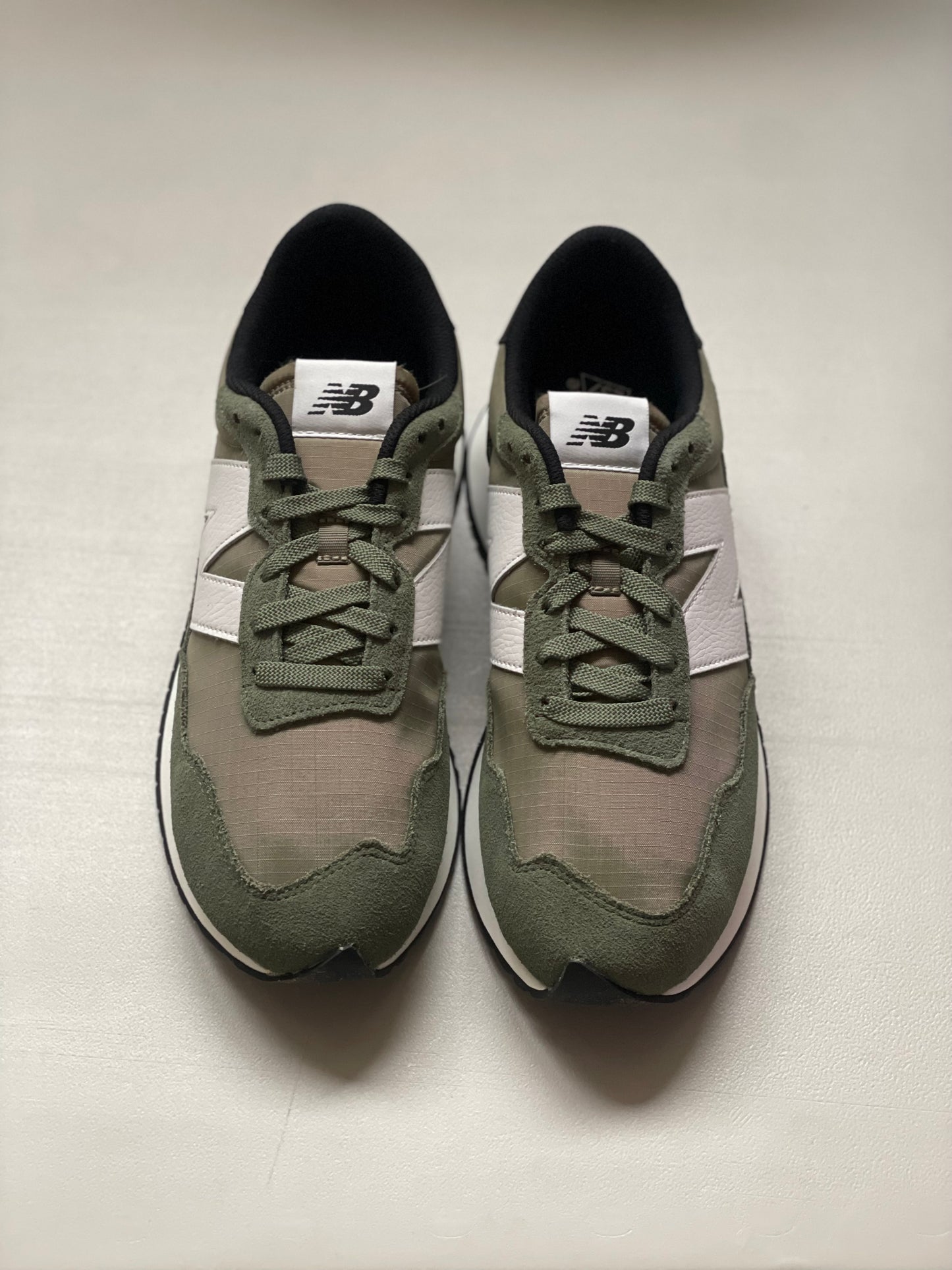 New Balance 237 UT1