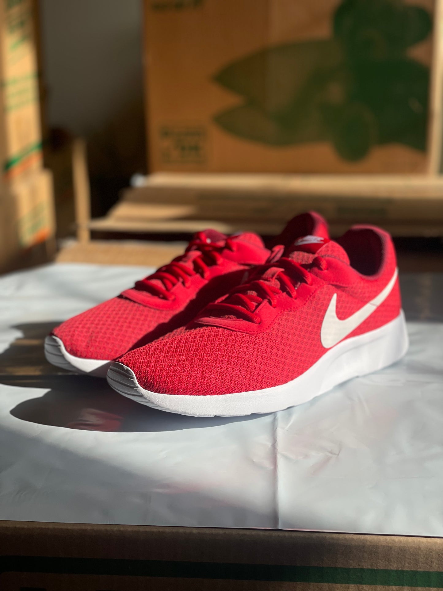 Tanjun Red/White
