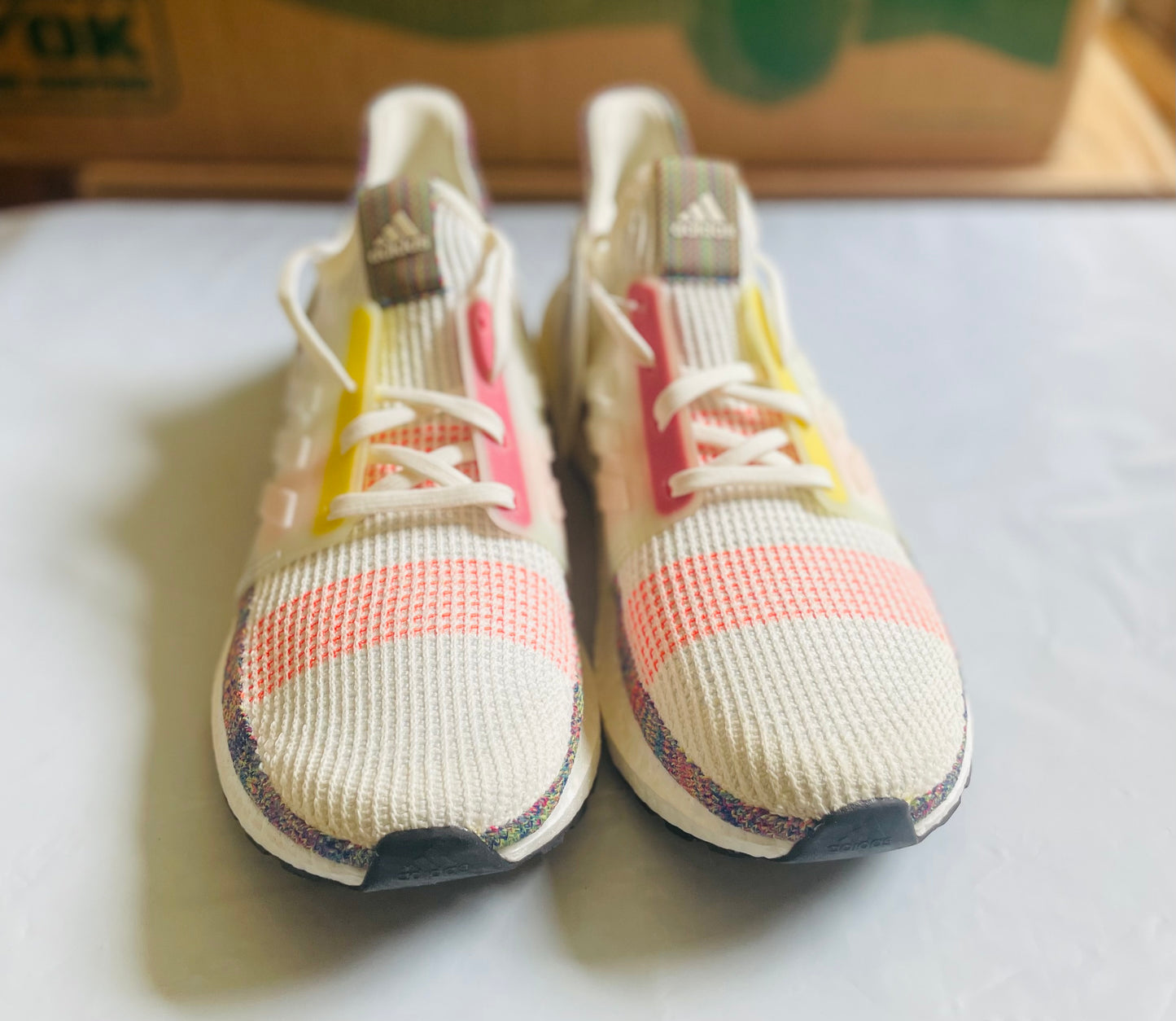 UltraBoost 19 m pride