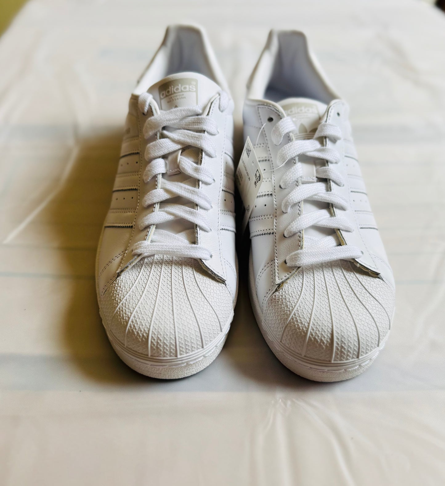 Superstar W seasonal white