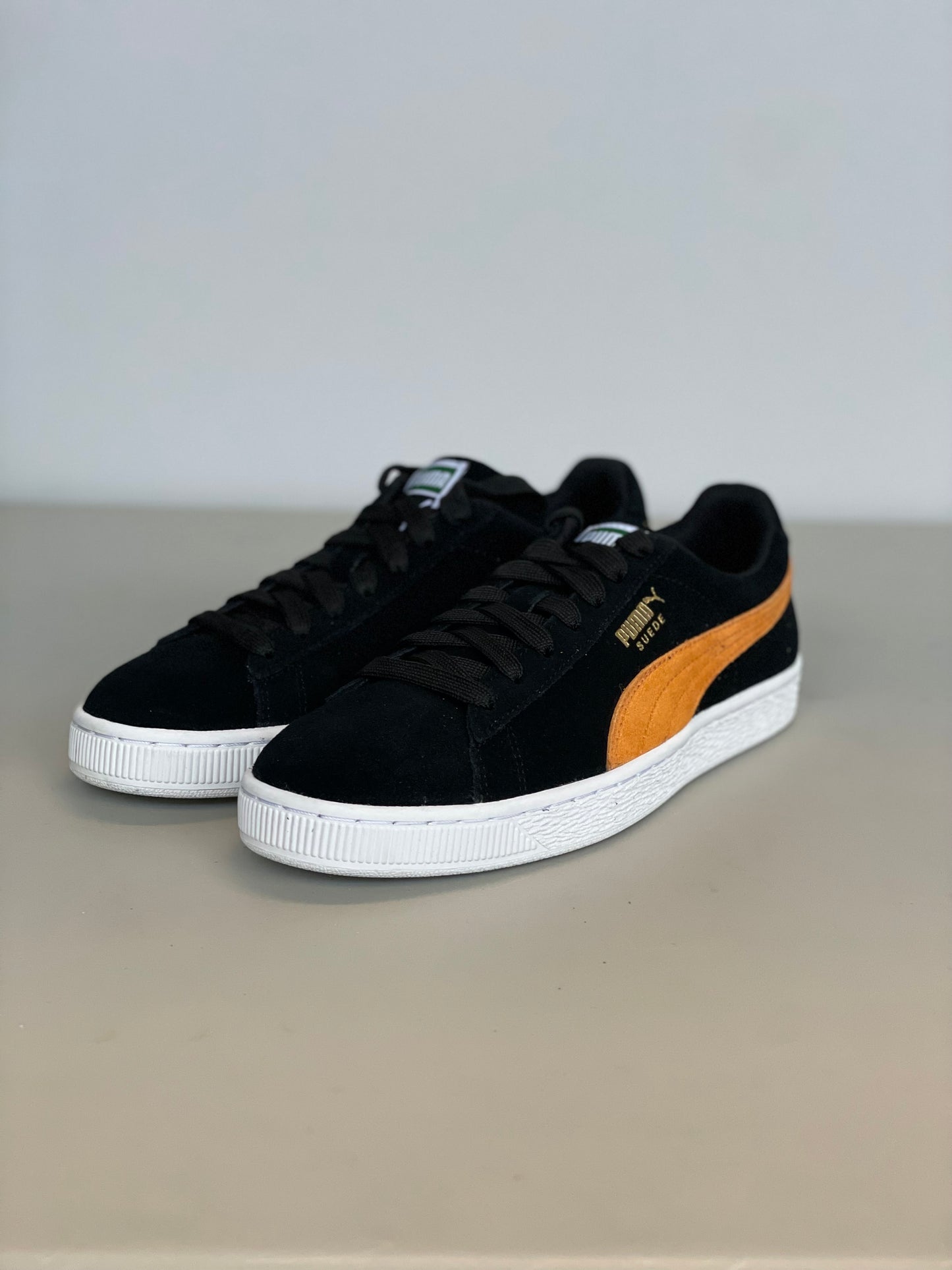 Suede Classic black/orange