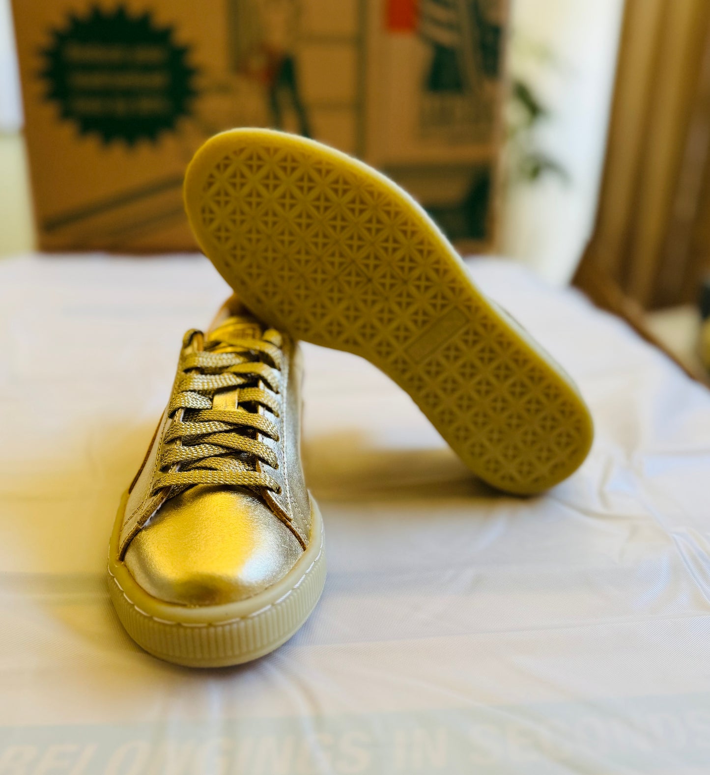 Suede 50th Anni Metallic Gold