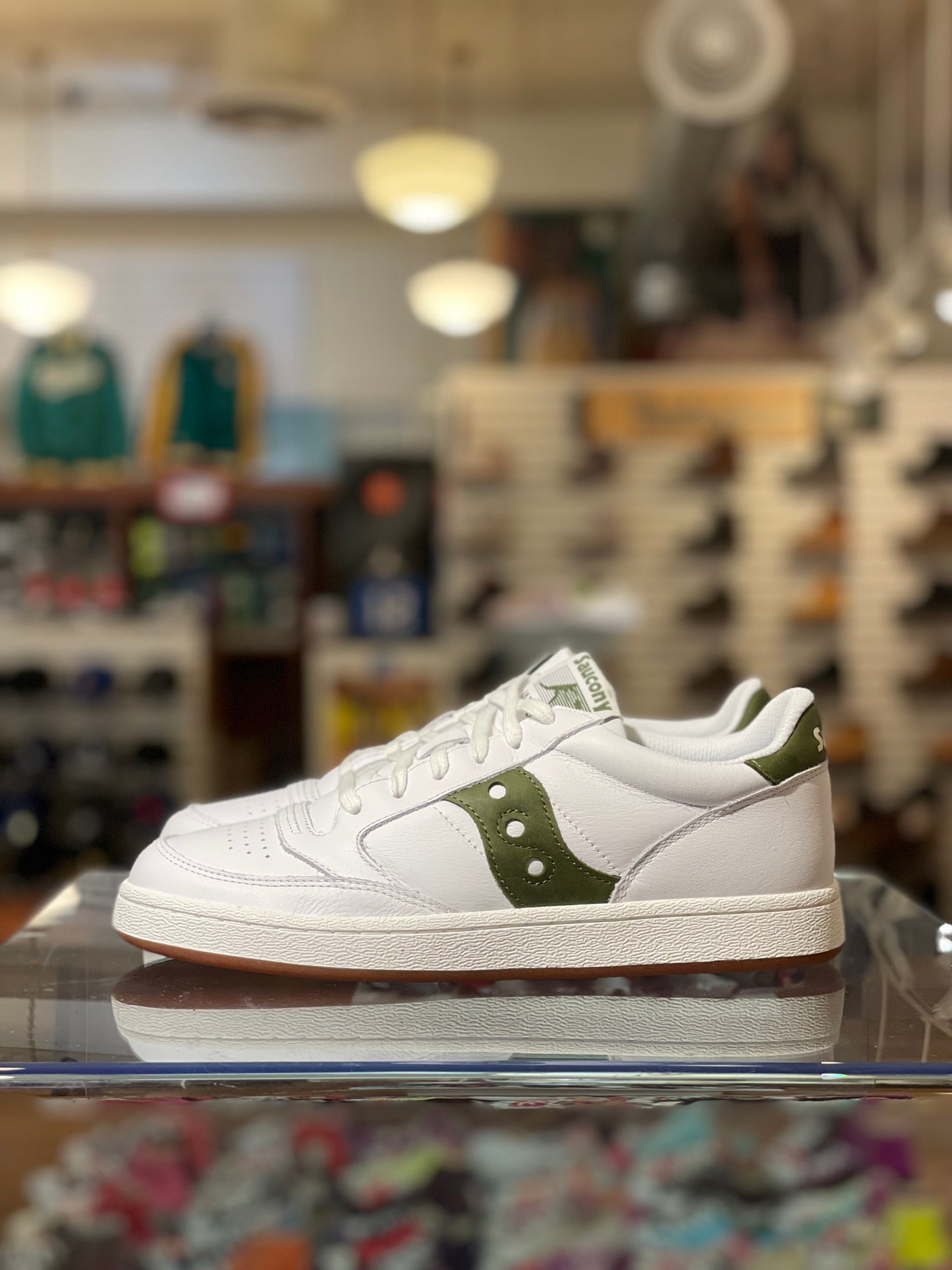 Jazz Court Saucony Men White with Pesto